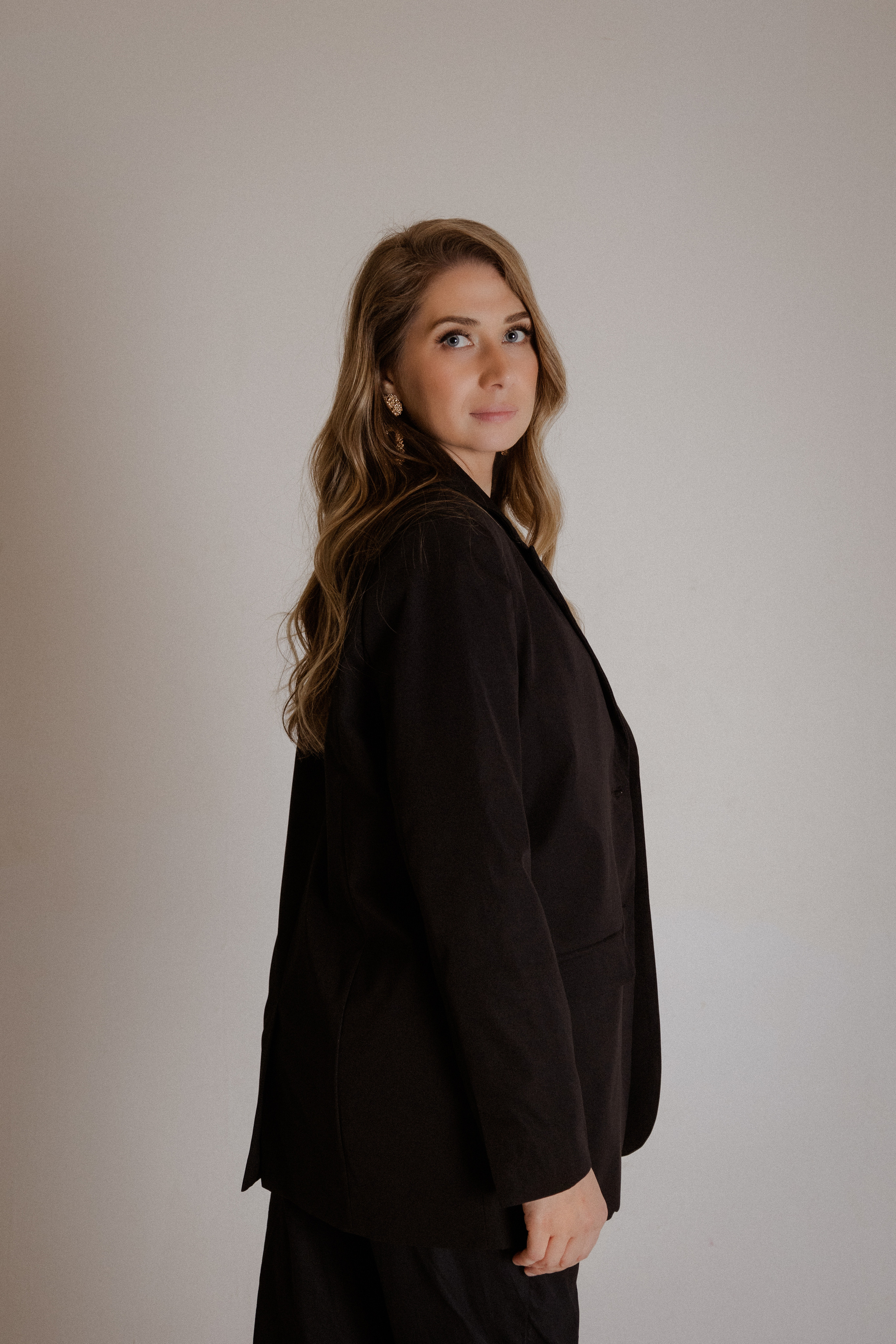 Индивидуальная съемка в студии. Креативный фотограф из Санкт-Петербурга Калинина Валентина