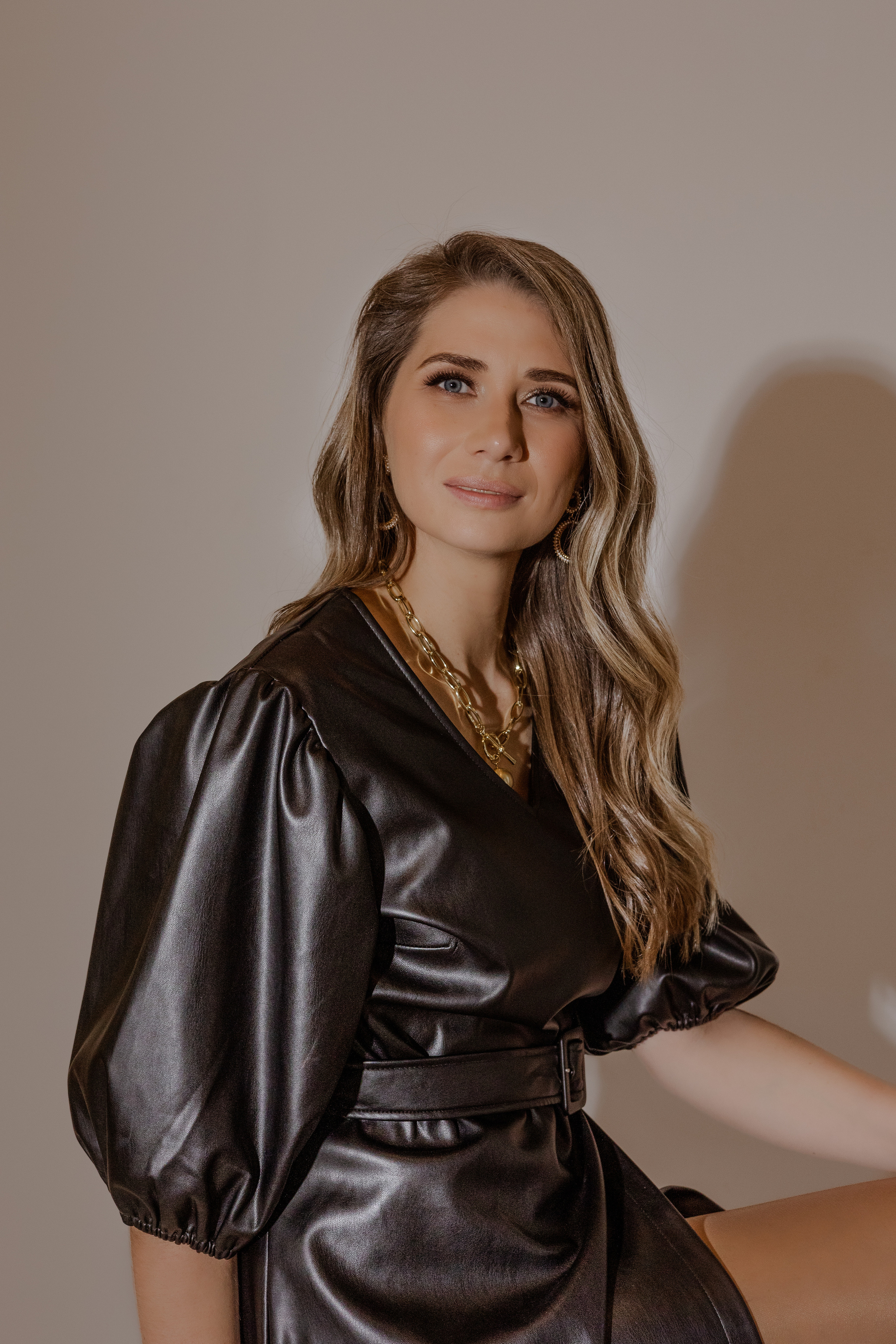 Индивидуальная съемка в студии. Креативный фотограф из Санкт-Петербурга Калинина Валентина