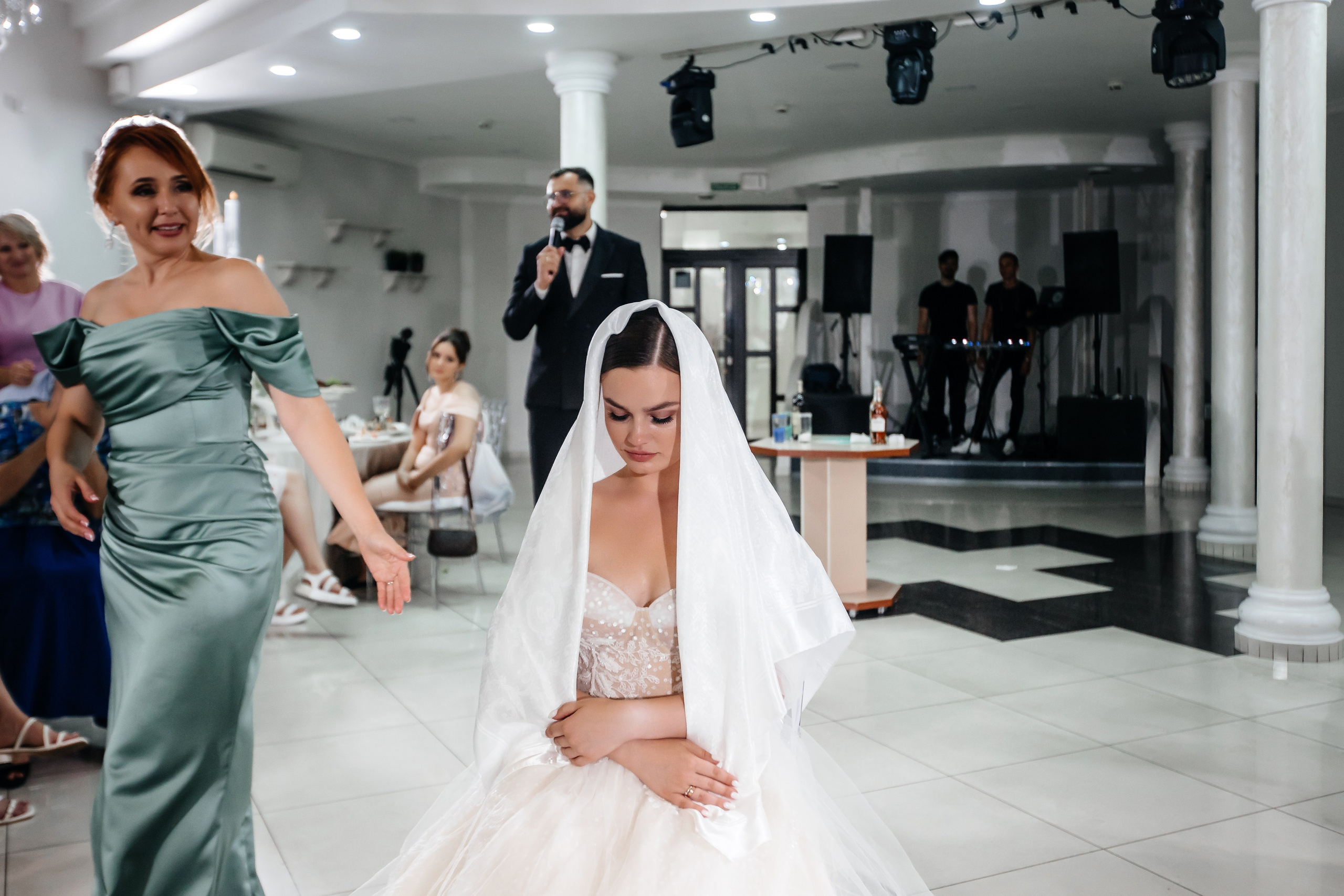 Анонс свадьбы для Романа и Алены. Свадебный фотограф в Крыму и Севастополе Ольга Баскакова