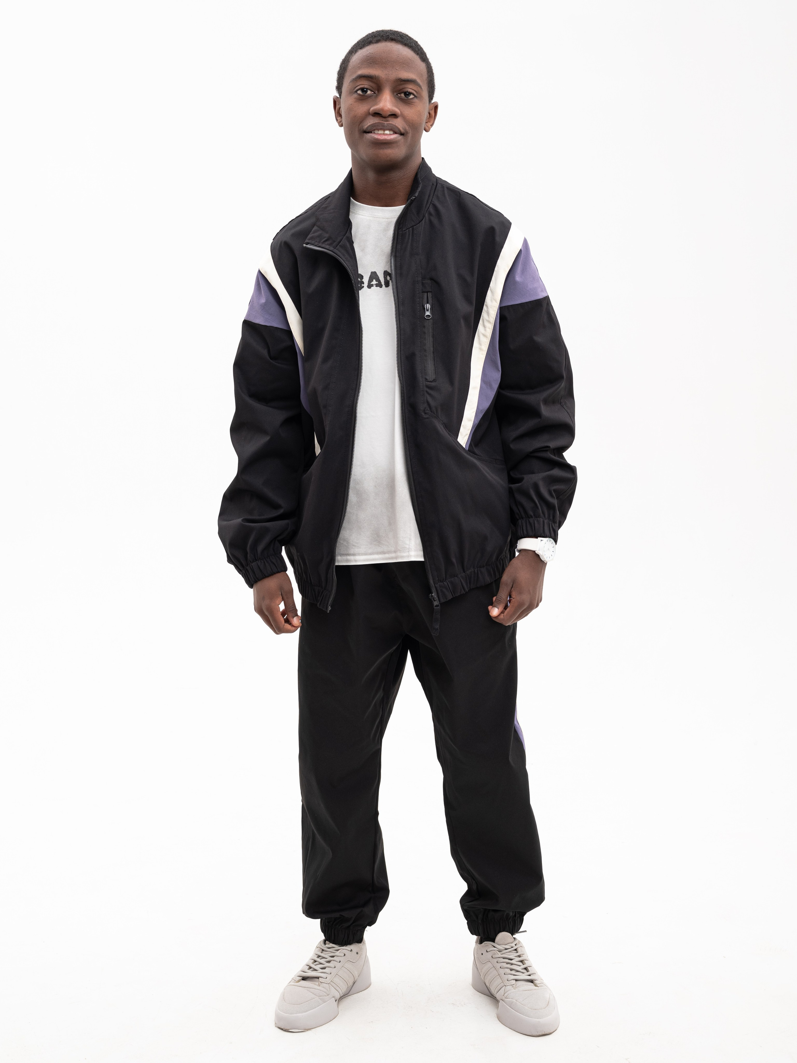 Подростковые вещи. Предметный фотограф, фото для маркетплейсов Пятигорск, КМВ