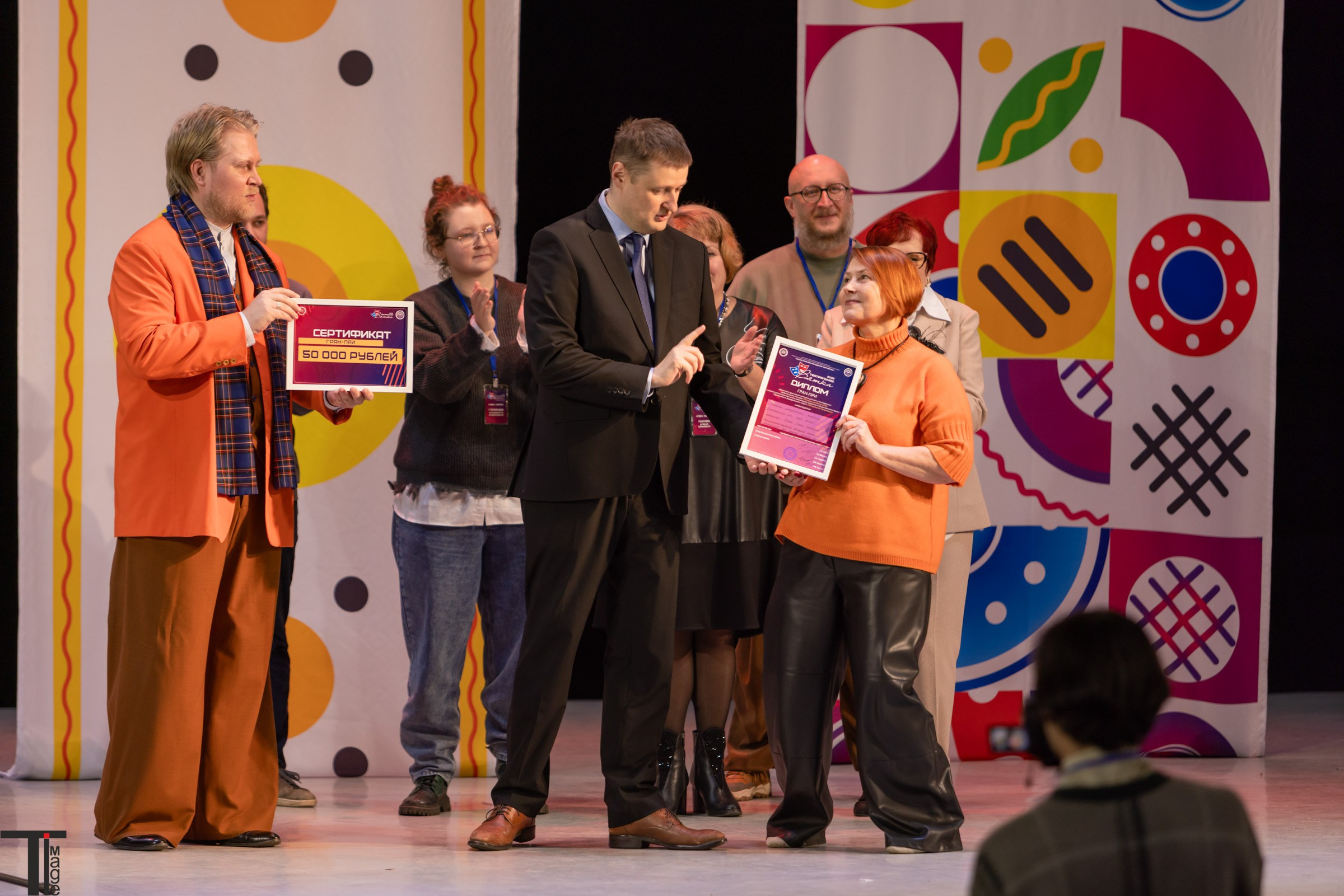 Театральная Вятка 2025. Имидж Технологии — репортажная фотография в Кирове Кировской области. Производство сувенирных магнитов, заливных этикеток и значков