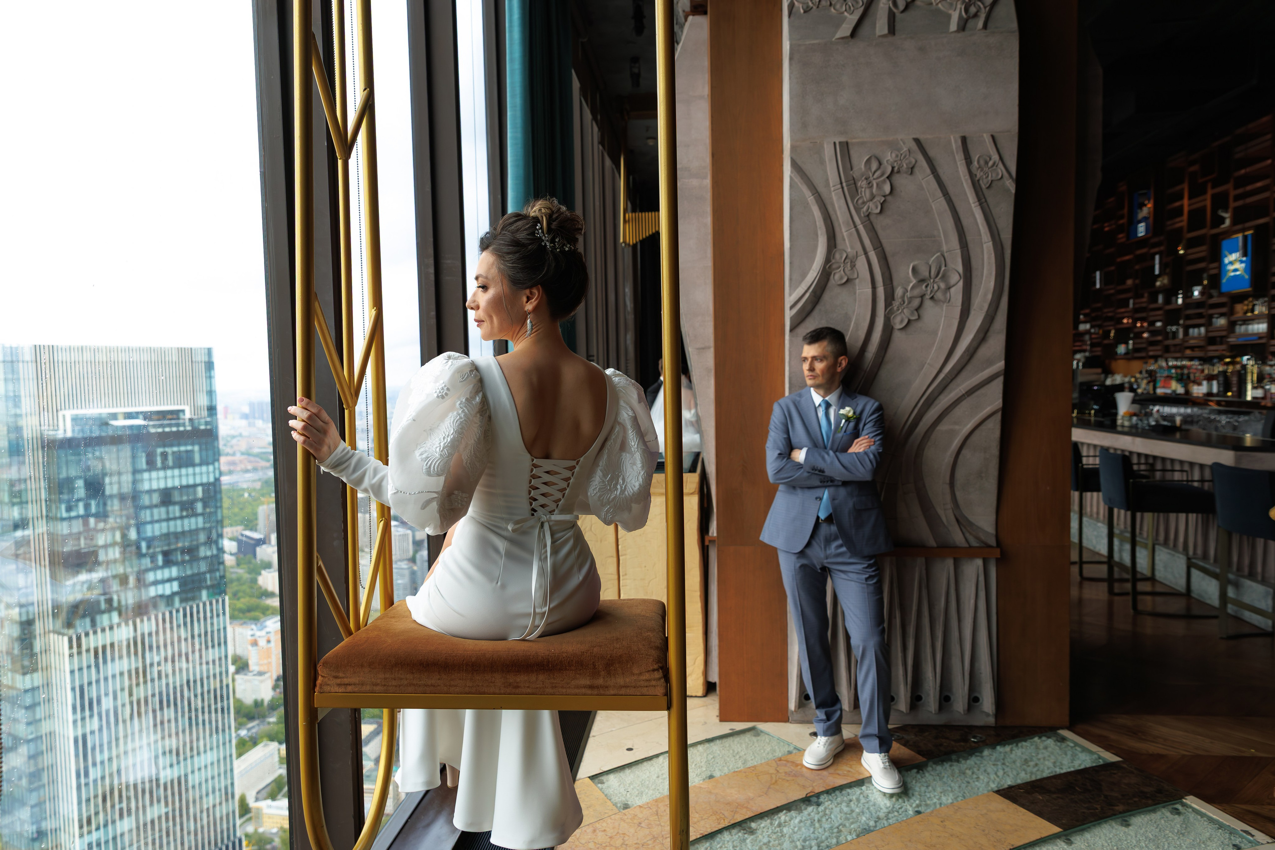 Свадебная фотосессия в библиотеке читальне им Пушкина. Свадебный фотограф Москва и МО Сергей Киржаев