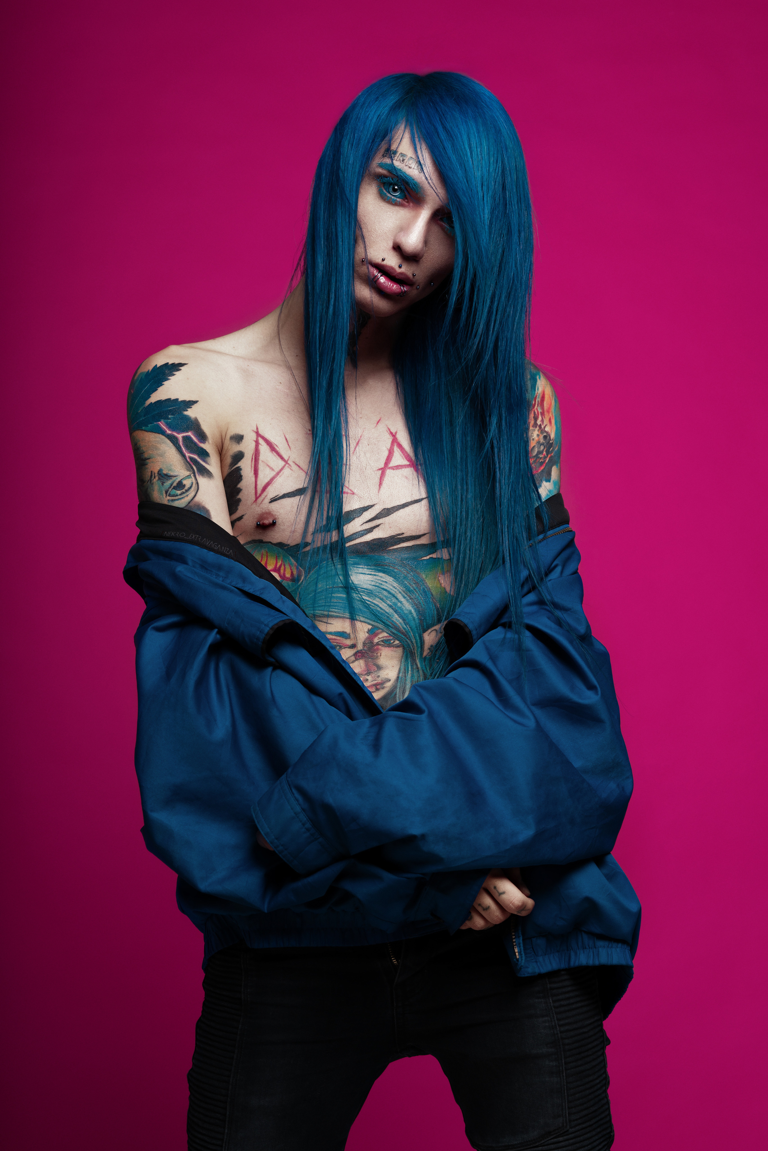 u l t r a m a r i n e