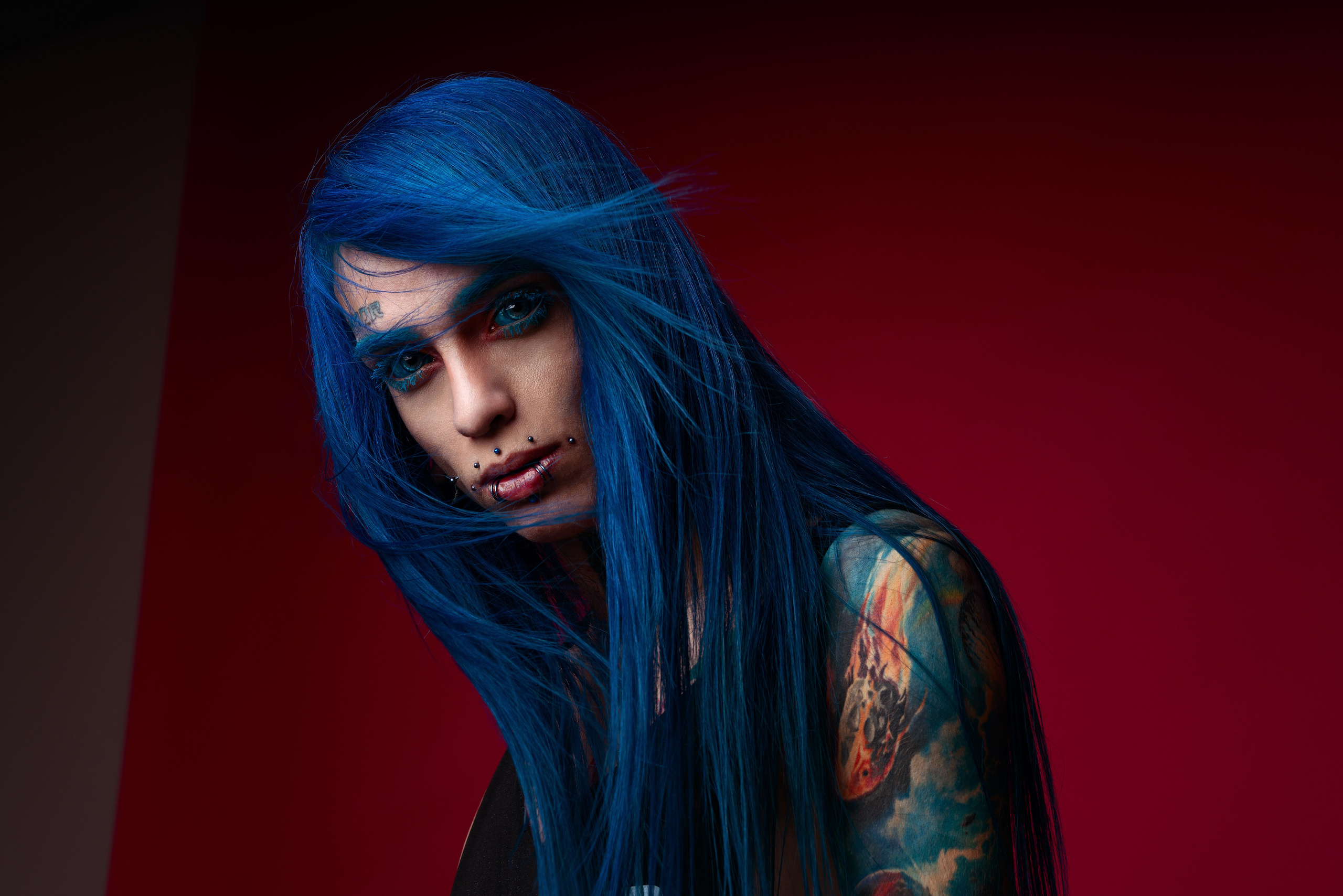 u l t r a m a r i n e