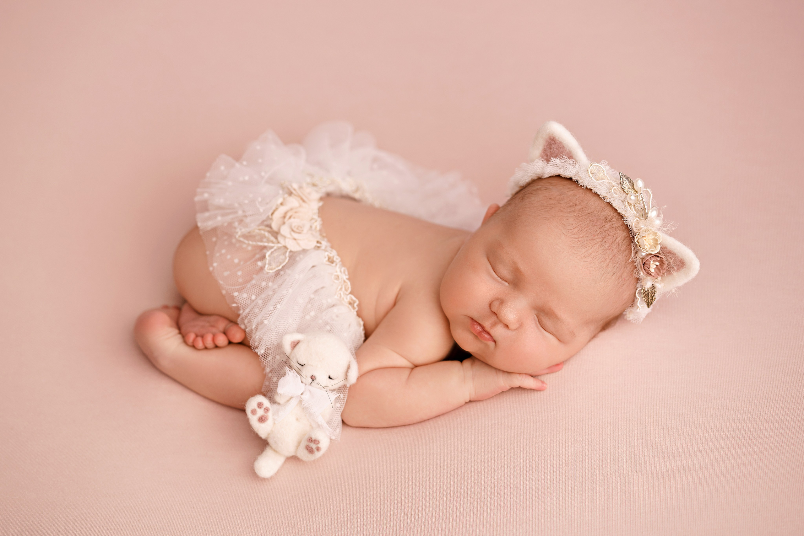 Фотосессия новорожденных | Галерея трогательных кадров малышей в стиле newborn. Фотосессия новорожденных в Москве и Московской области | Профессиональный фотограф newborn — Татьяна Иванова