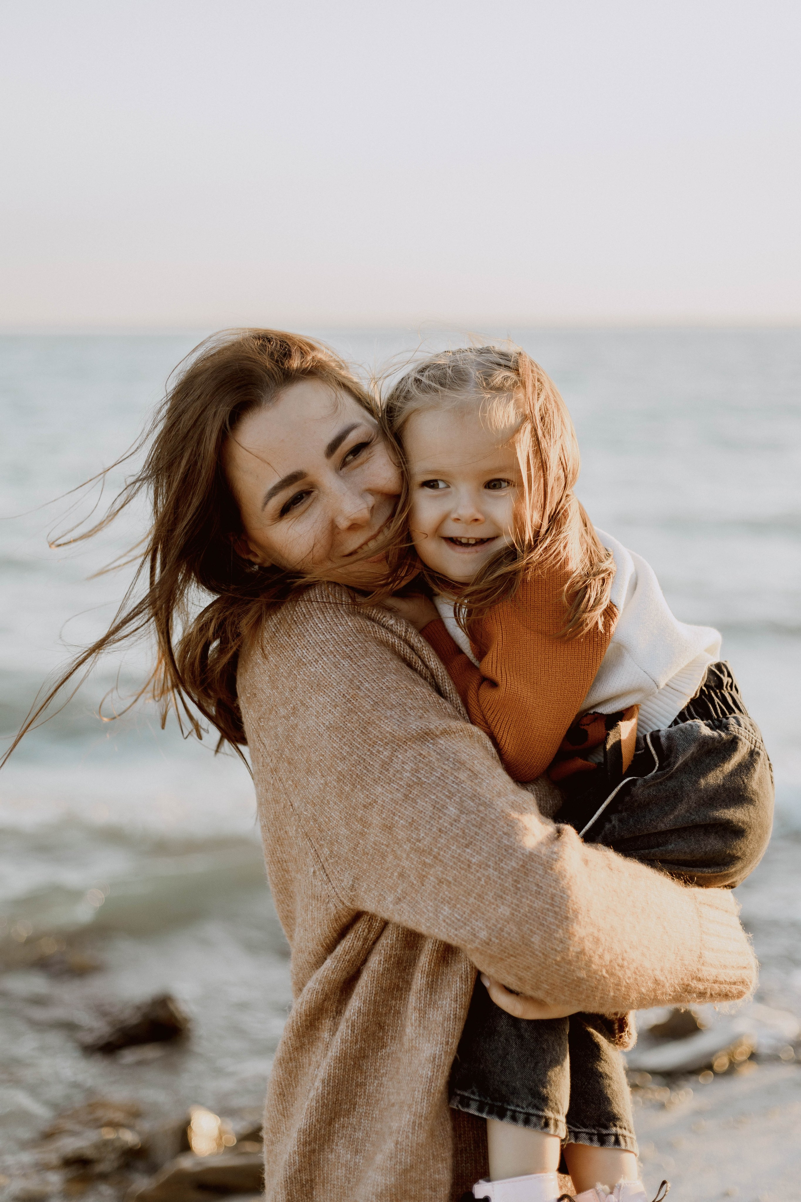 Юля и Ева с лошадьми. Семейный фотограф Наталия Демченко, Краснодар