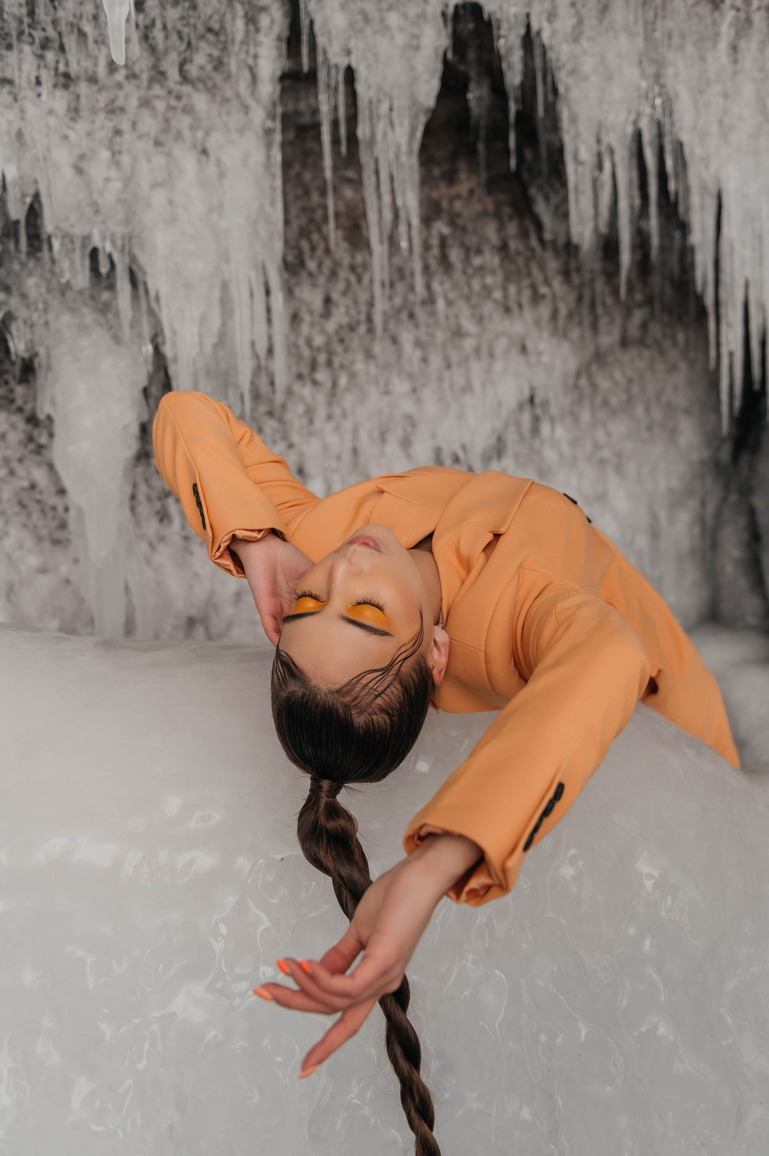 Женская съемка на Байкале. Фотограф Москва и Видеограф Москва