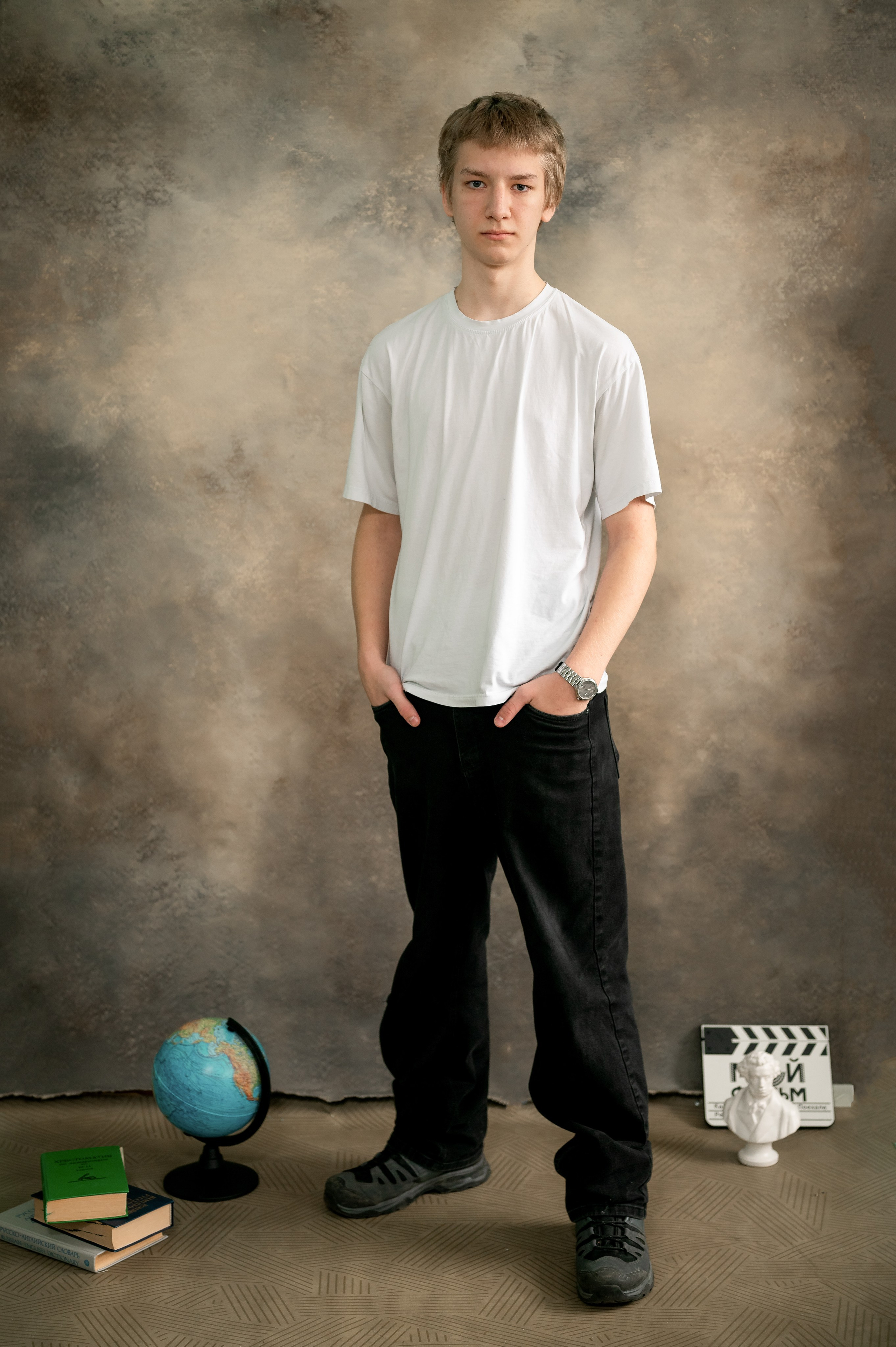 Фотографии для старших классов. Фотограф новорождённых, семейный, школьный в городе Калуге Евгения