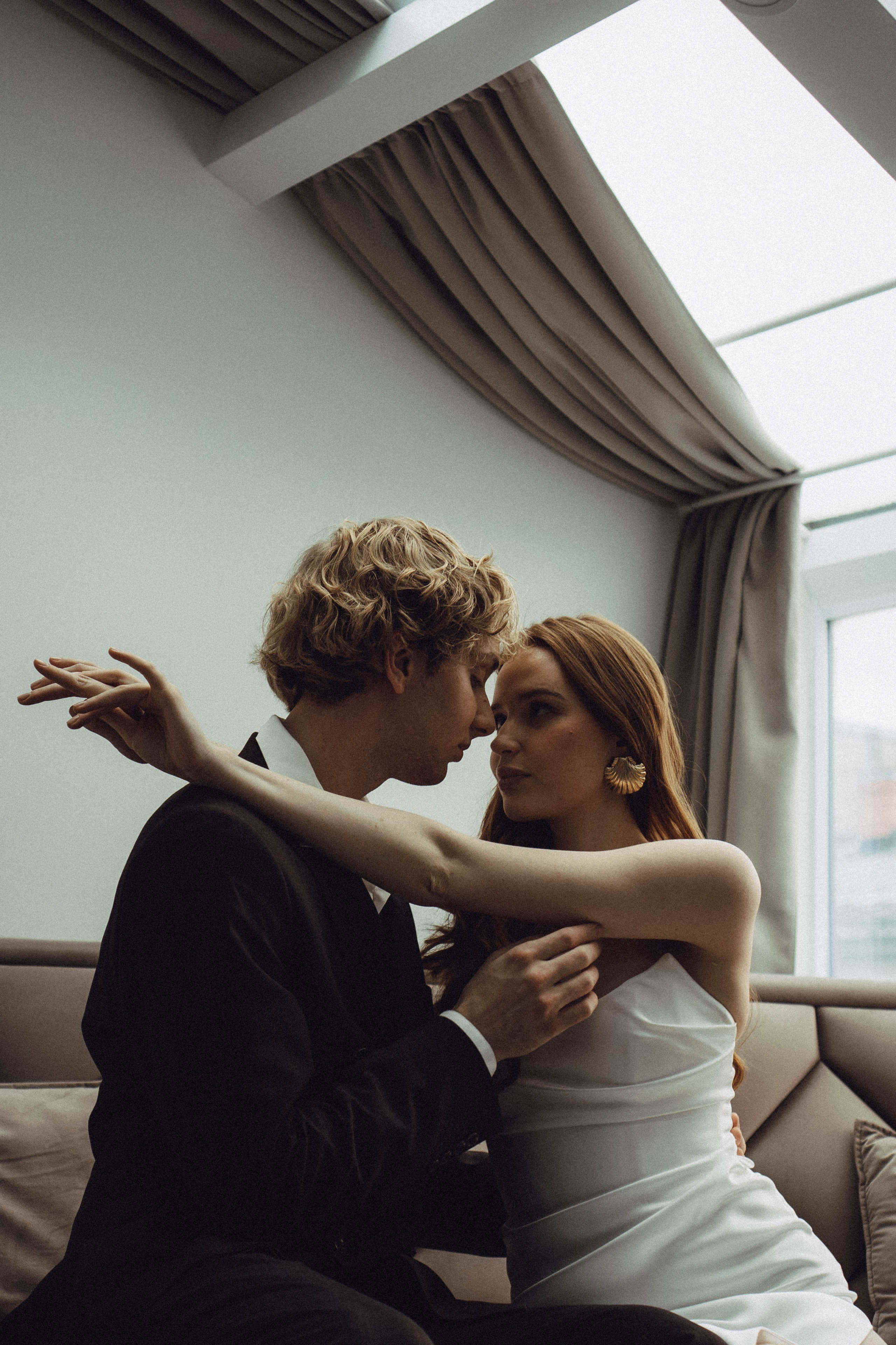 СВАДЕБНАЯ СЬЕМКА В ОТЕЛЕ. СБОРЫ ЖЕНИХА И НЕВЕСТЫ И ТАКЖЕ ТОР И ПОДГОТОВКА К ПРОГУЛКЕ. Профессиональный фотограф, Санкт-Петербург — Виктория Богомолова