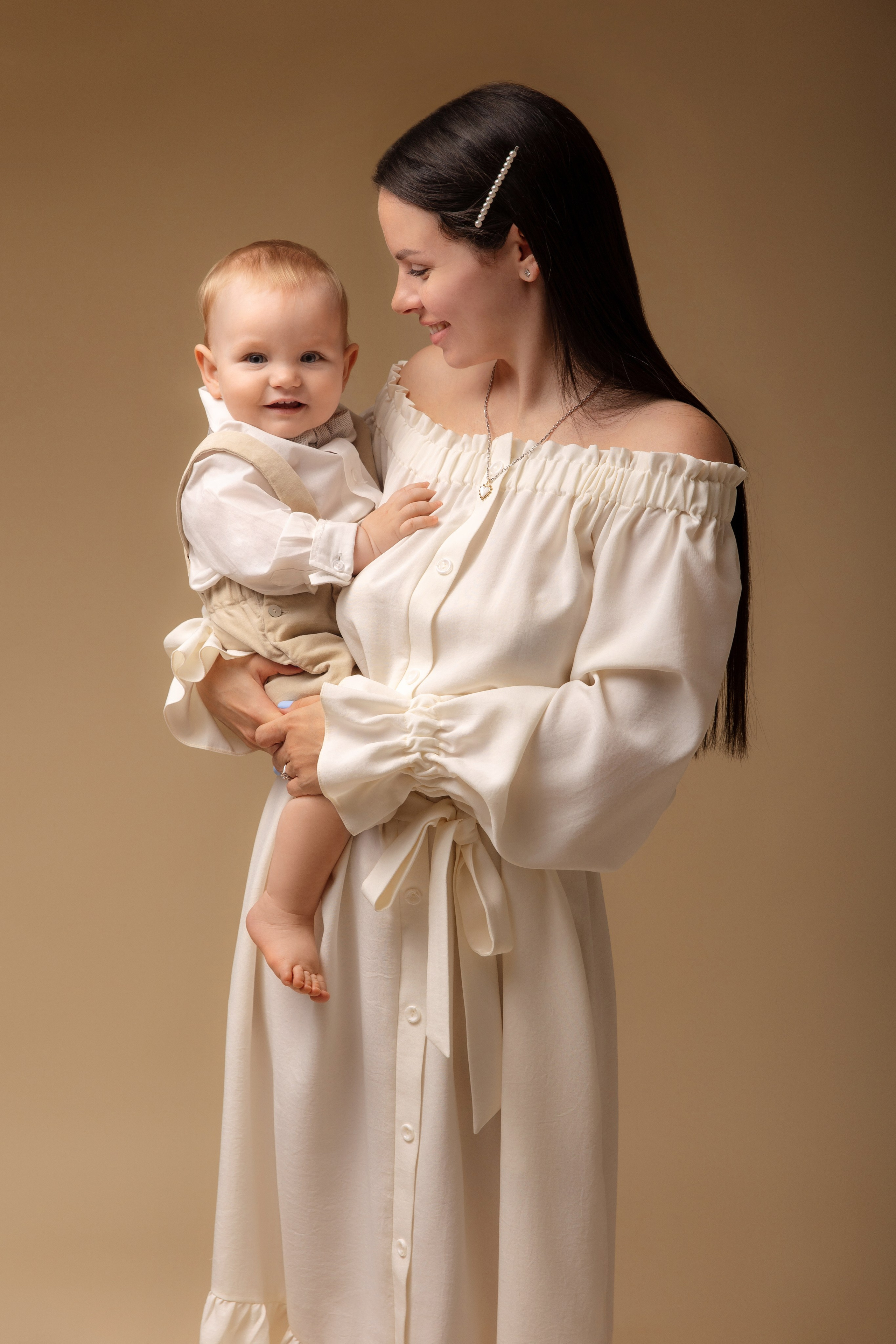 Кадры с родителями. Фотограф новорожденных, семейный фотограф в Санкт-Петербурге