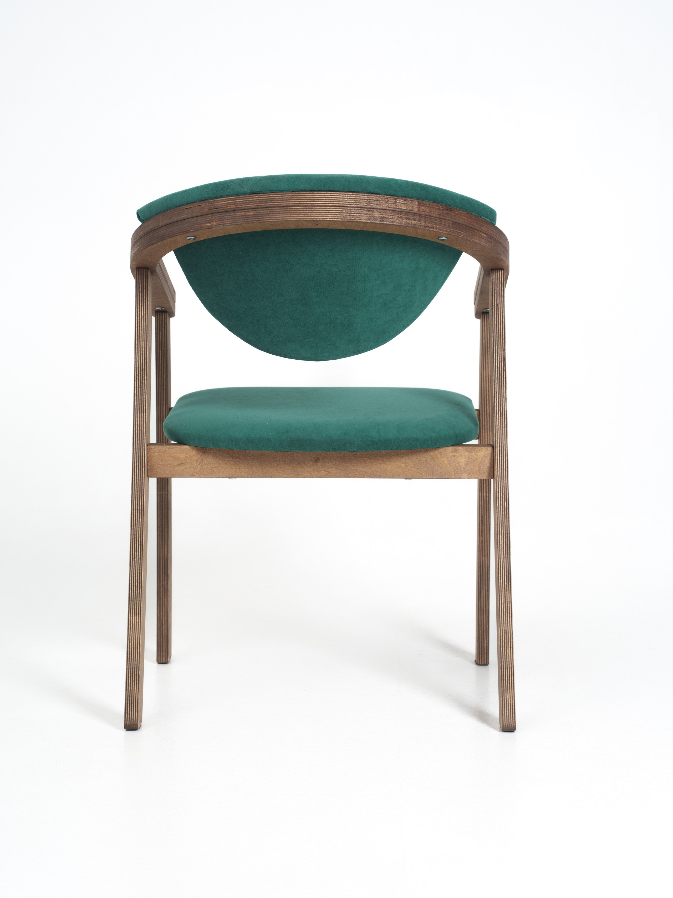 Столы и стулья для маркетплейсов. Иван Упоров — фотограф, рилсмейкер чебоксары