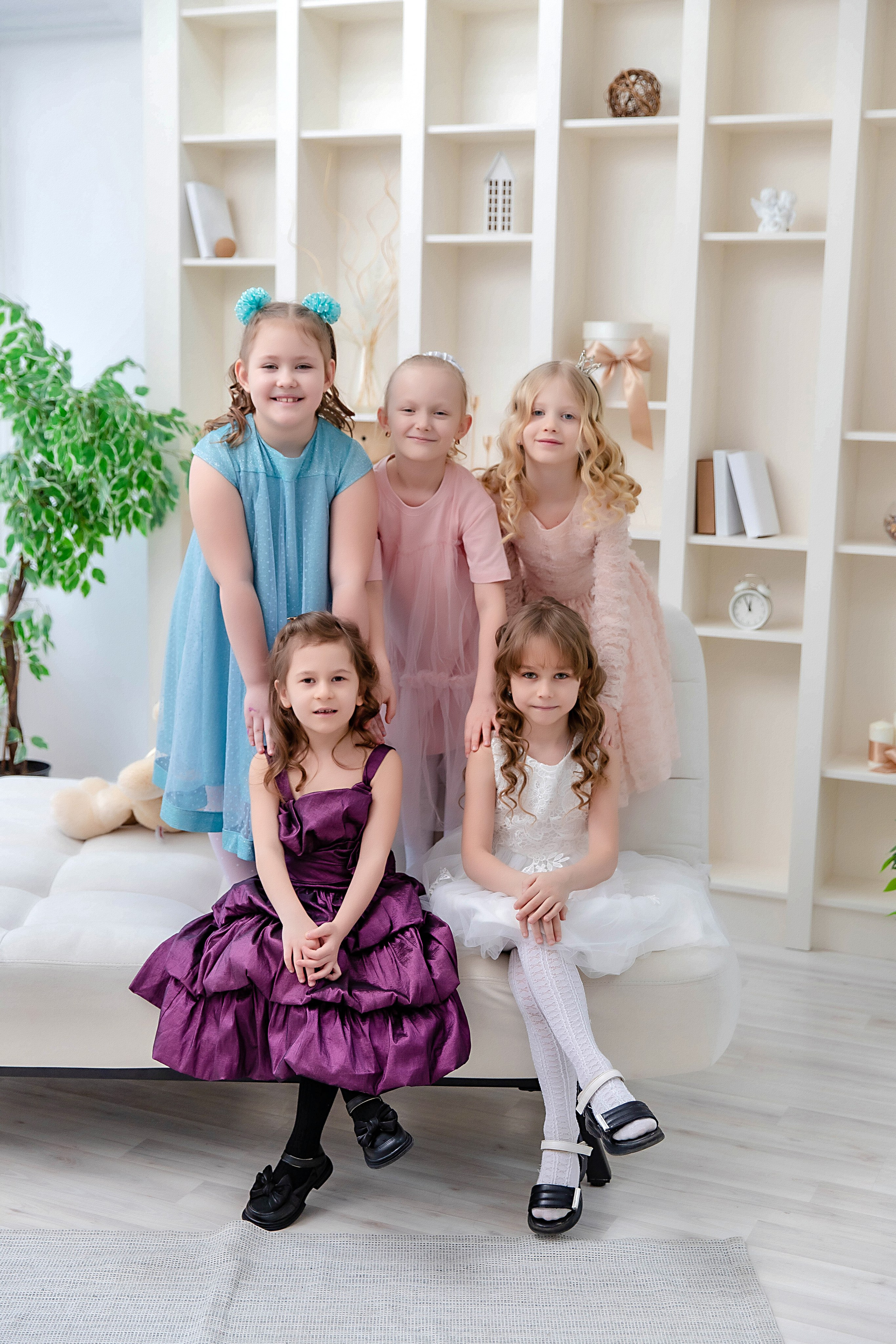 Выпускные (школьные) альбомы (книги) в Ростове-на-Дону. Современные Выпускные Альбомы в Ростове-на-Дону