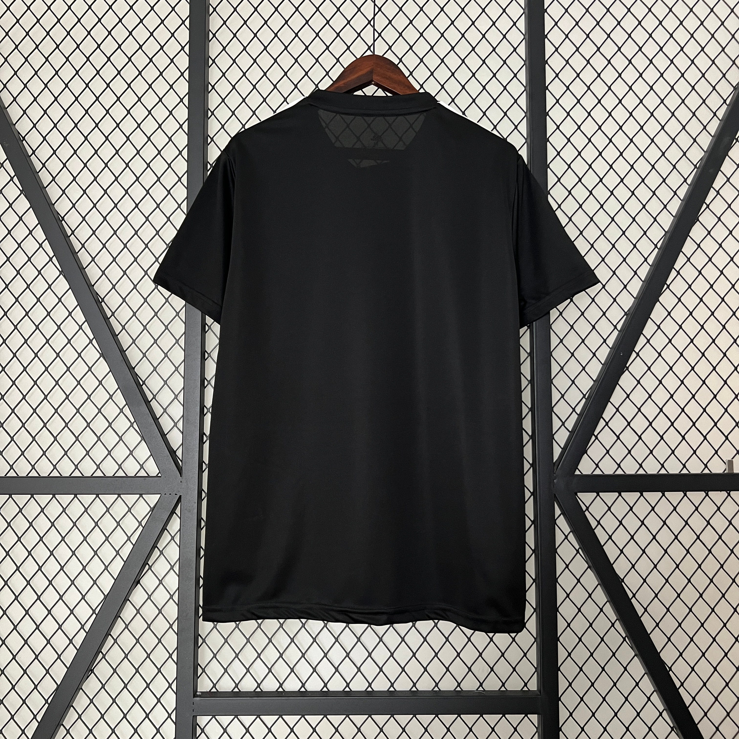 Купить футболку Manchester United Balmain 2024. Футбольный магазин — ssw_magazin