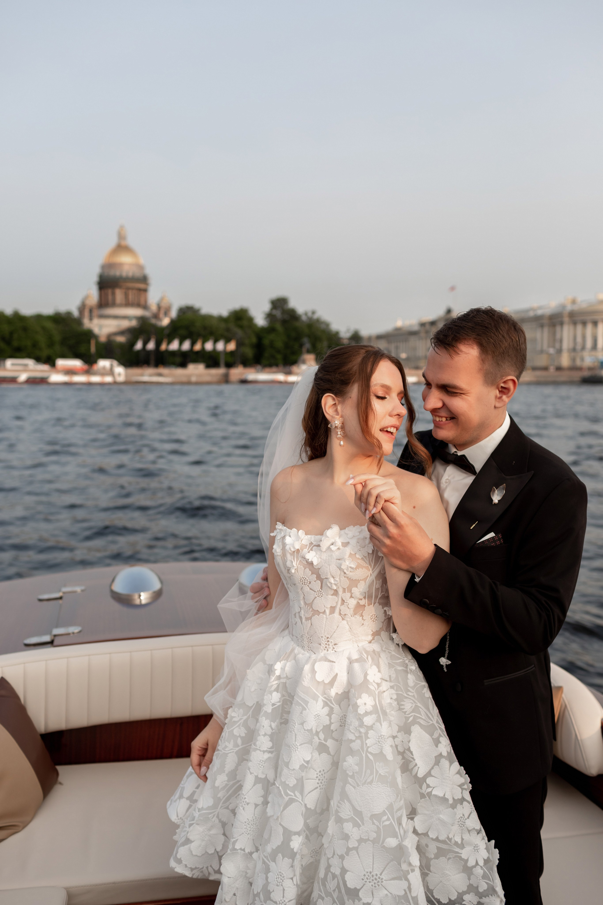 Свадебная фотосессия в Петербурге. Свадебный фотограф Кирилл Белый