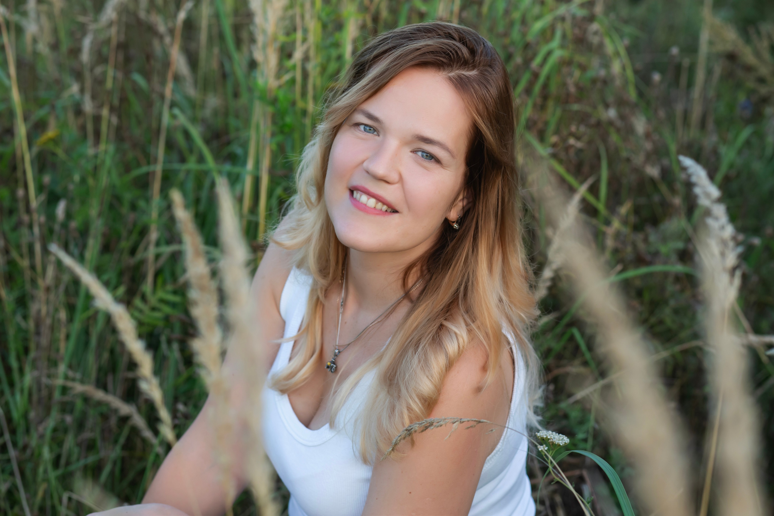 В поле…. Семейный и детский фотограф в Москве и МО — Александра