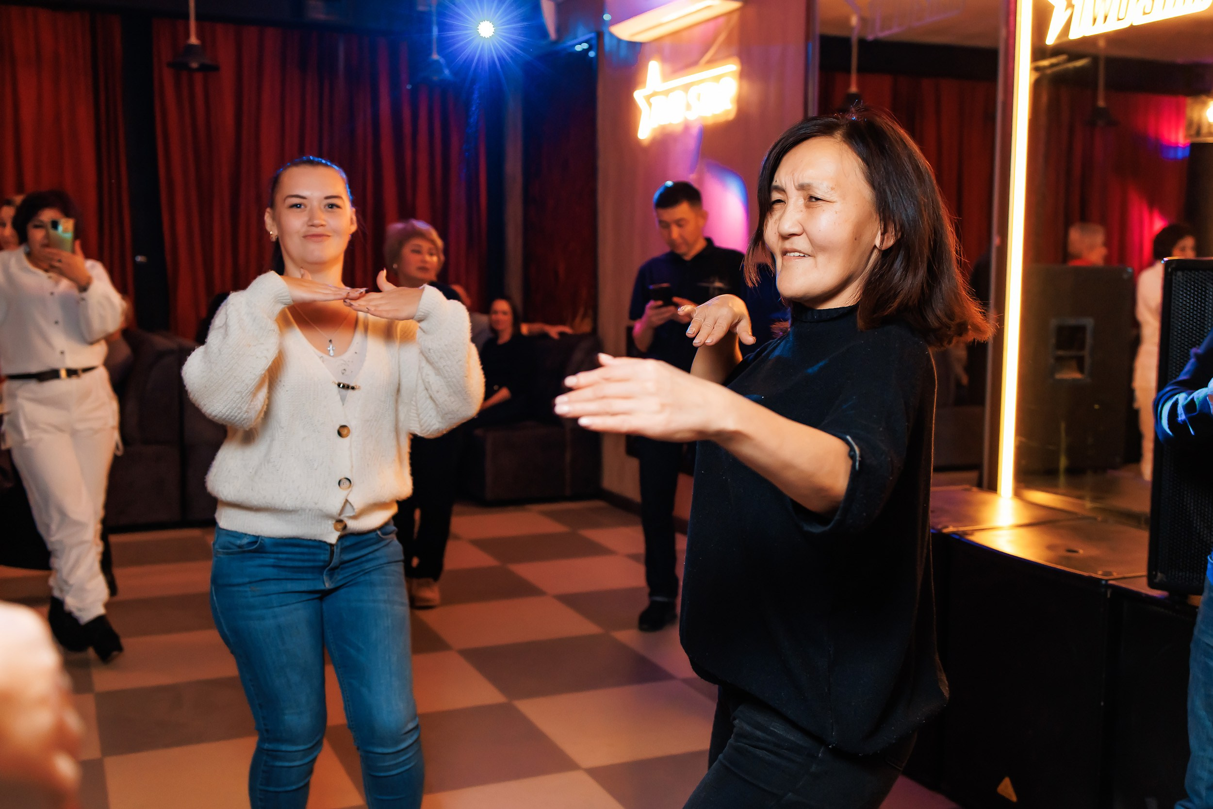 Two Star. Кипятком Павлодар