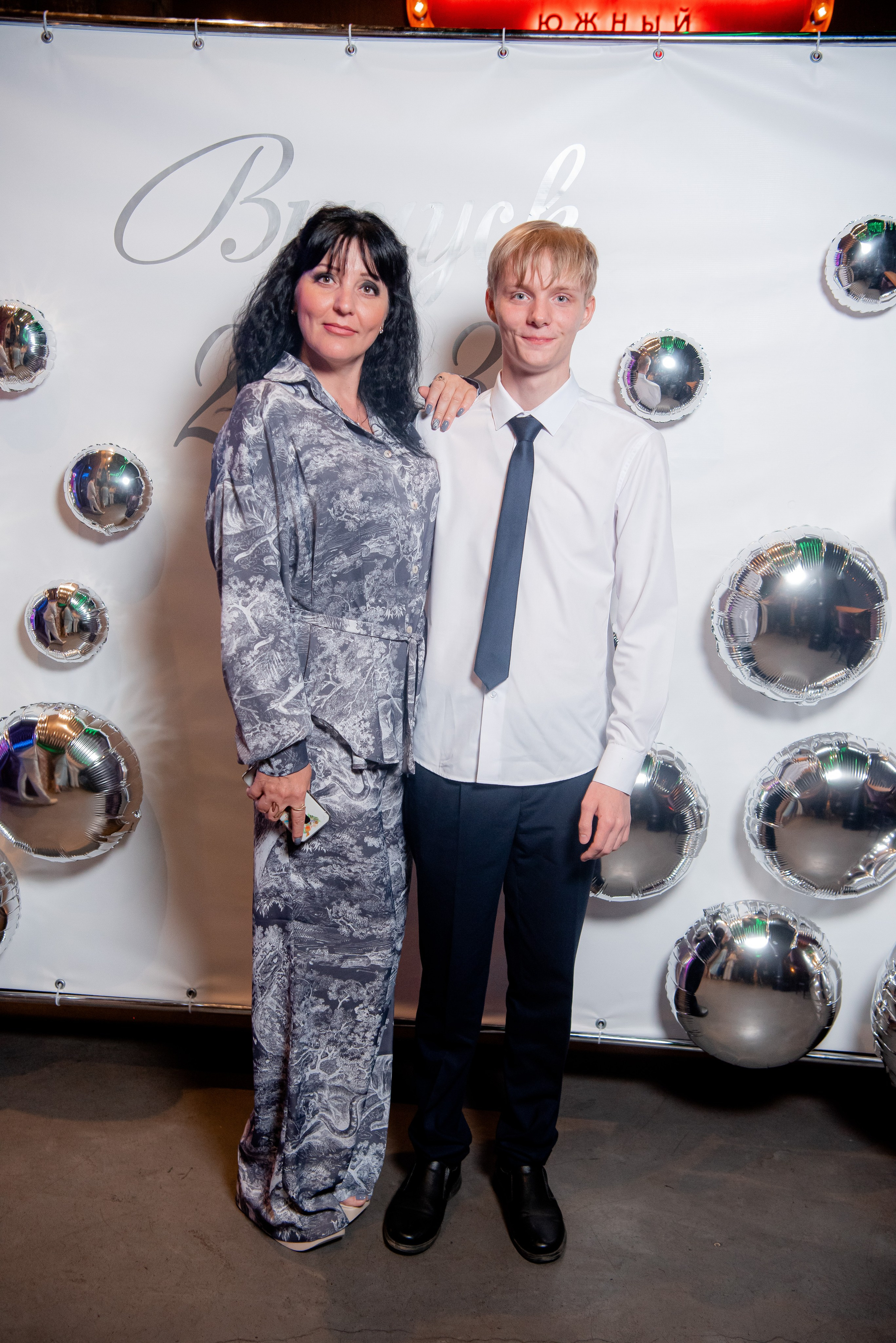 140 Школа. Вручение и Банкет. Сити Холл. Фотограф в Волгограде и Волжском Александр Горбань