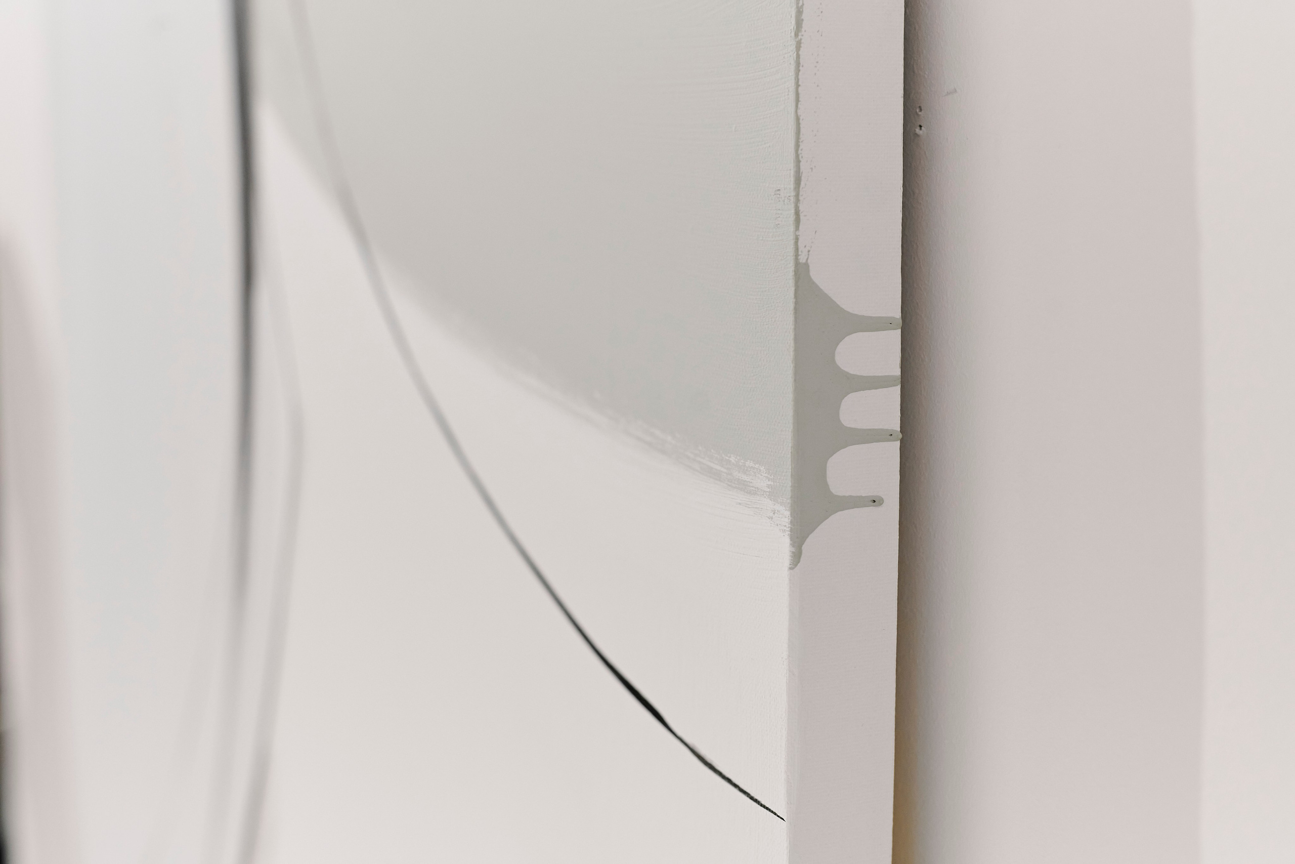 The Holst. Выставка Юлии Остапенко. Фотограф Постольник Дарья