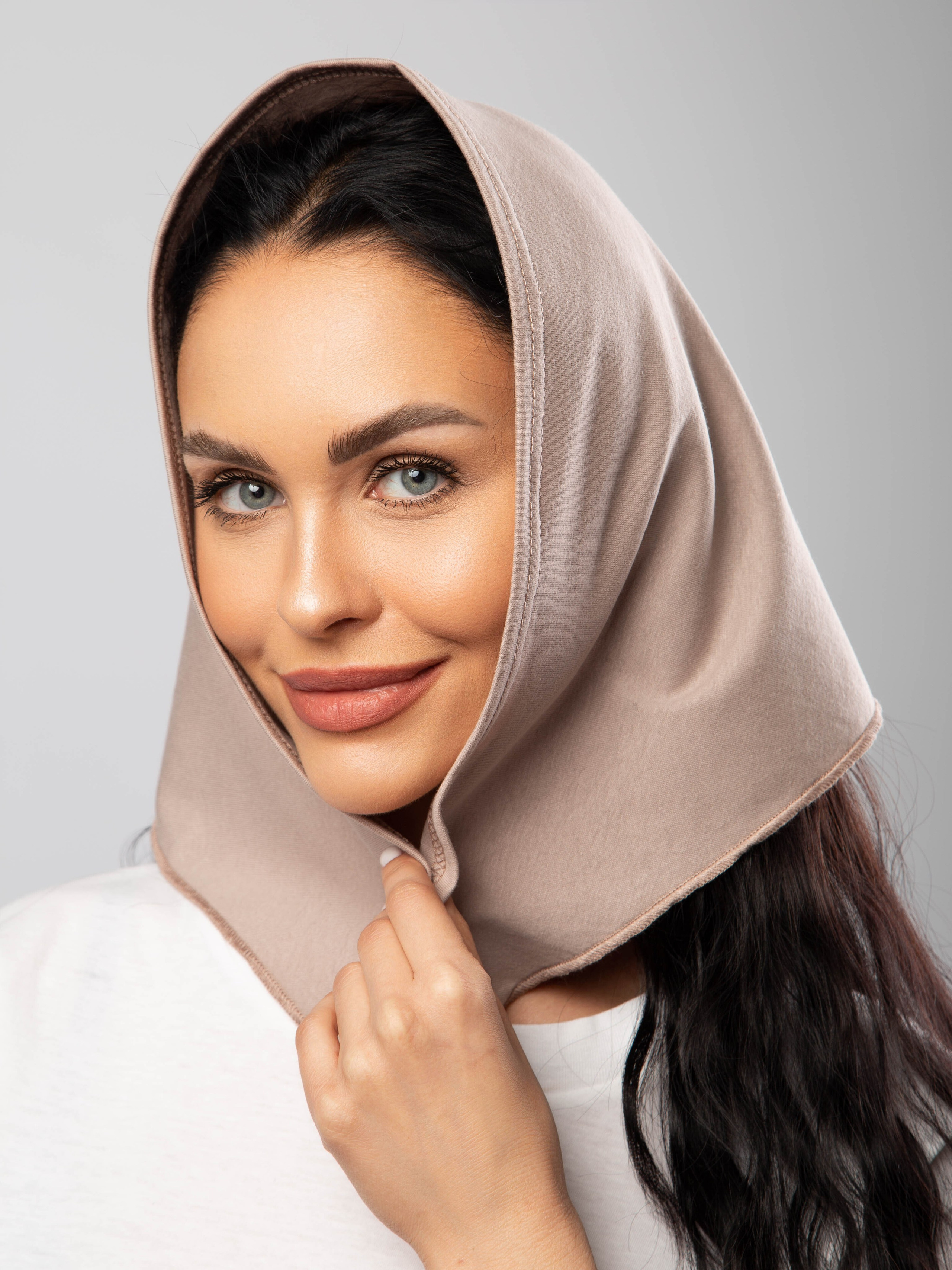 Профессиональная модельная съёмка косынок для каталогов. Фотограф Анна Татаурова | Авторская фотосъемка в Москве