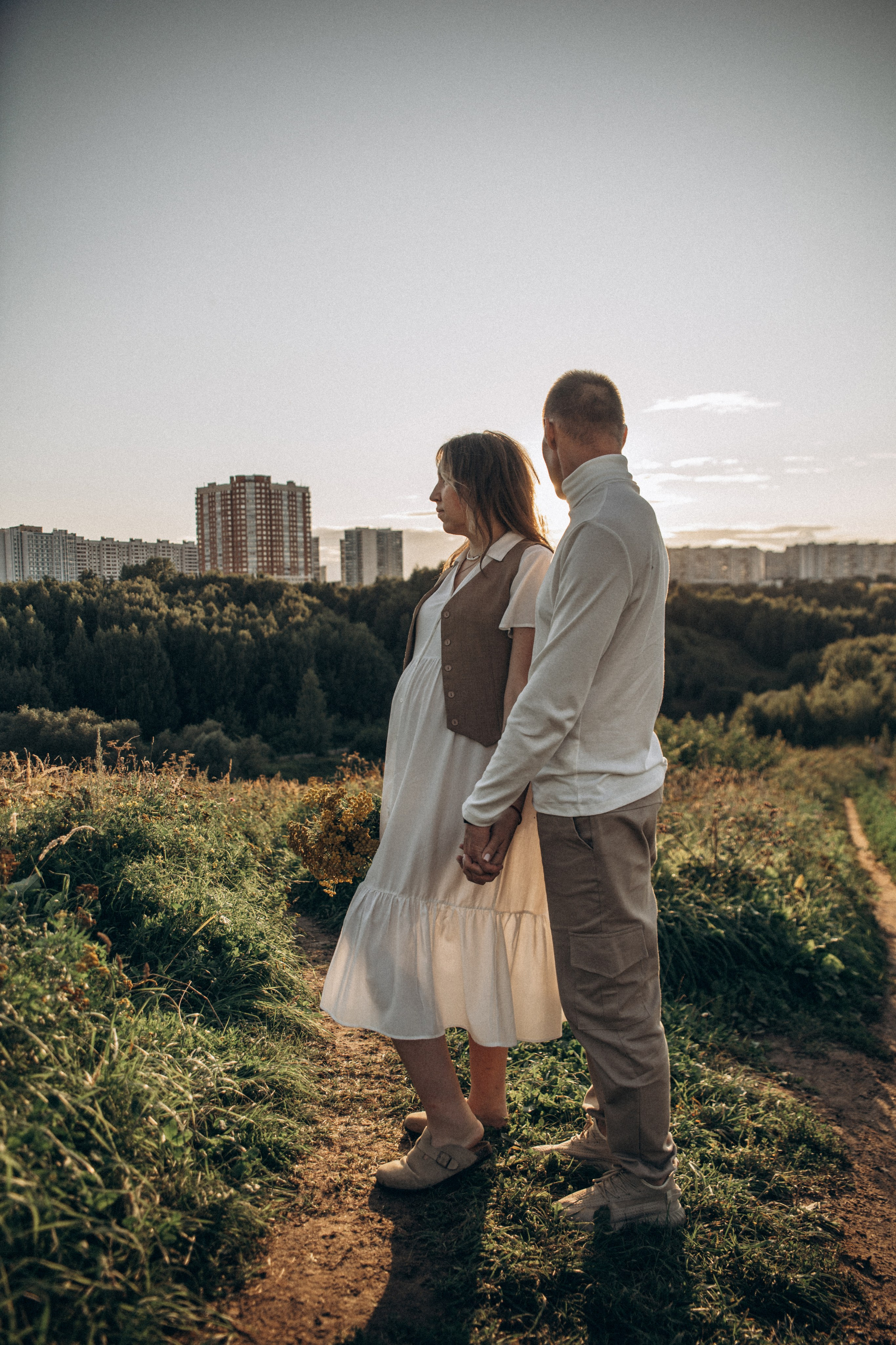 На холмах. Гаврилова Настя семейный фотограф lifestyle в Москве