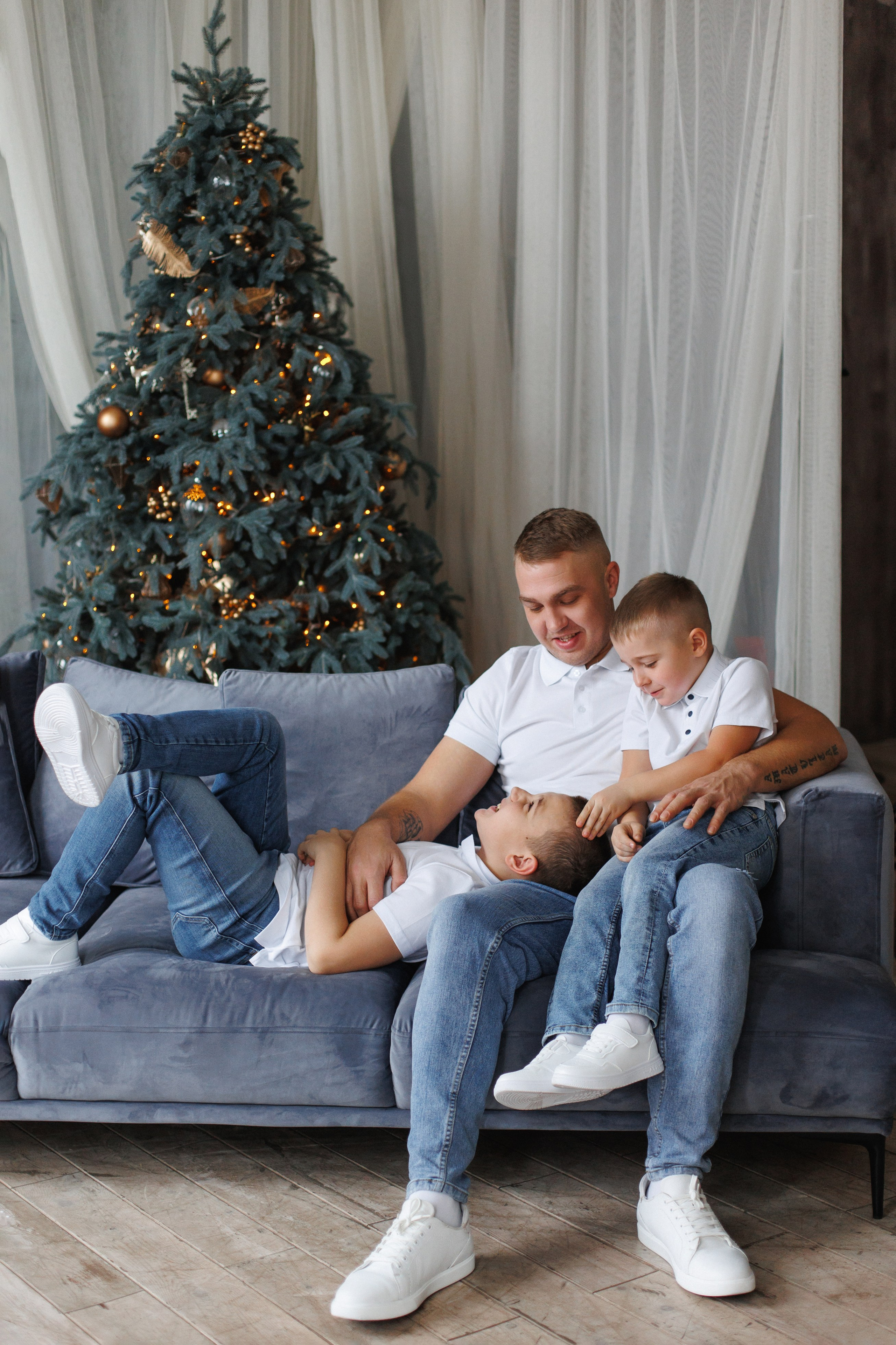 Новогодняя семейная фотосессия Щелково фотостудия Щелково фотограф Щелково