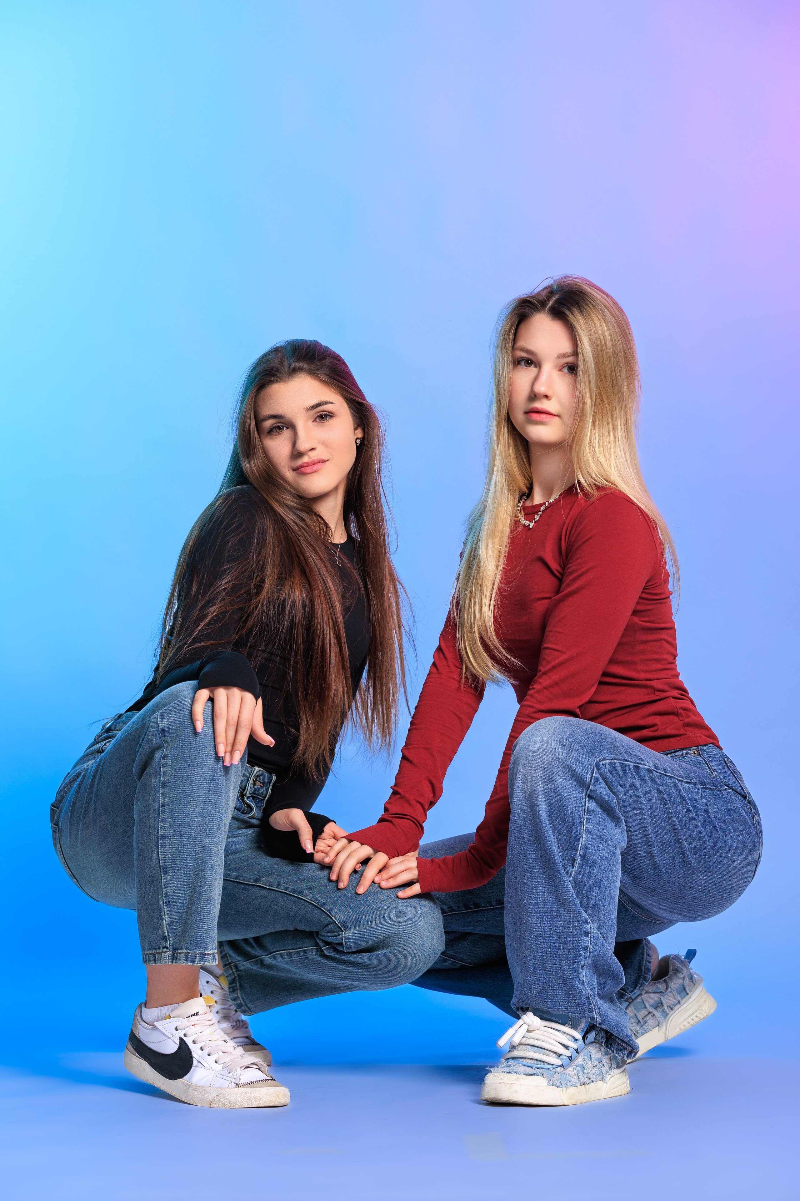 Смотреть фотки в фотостудии. Выпускные альбомы Геленджик, Новороссийск, Краснодар, Туапсе