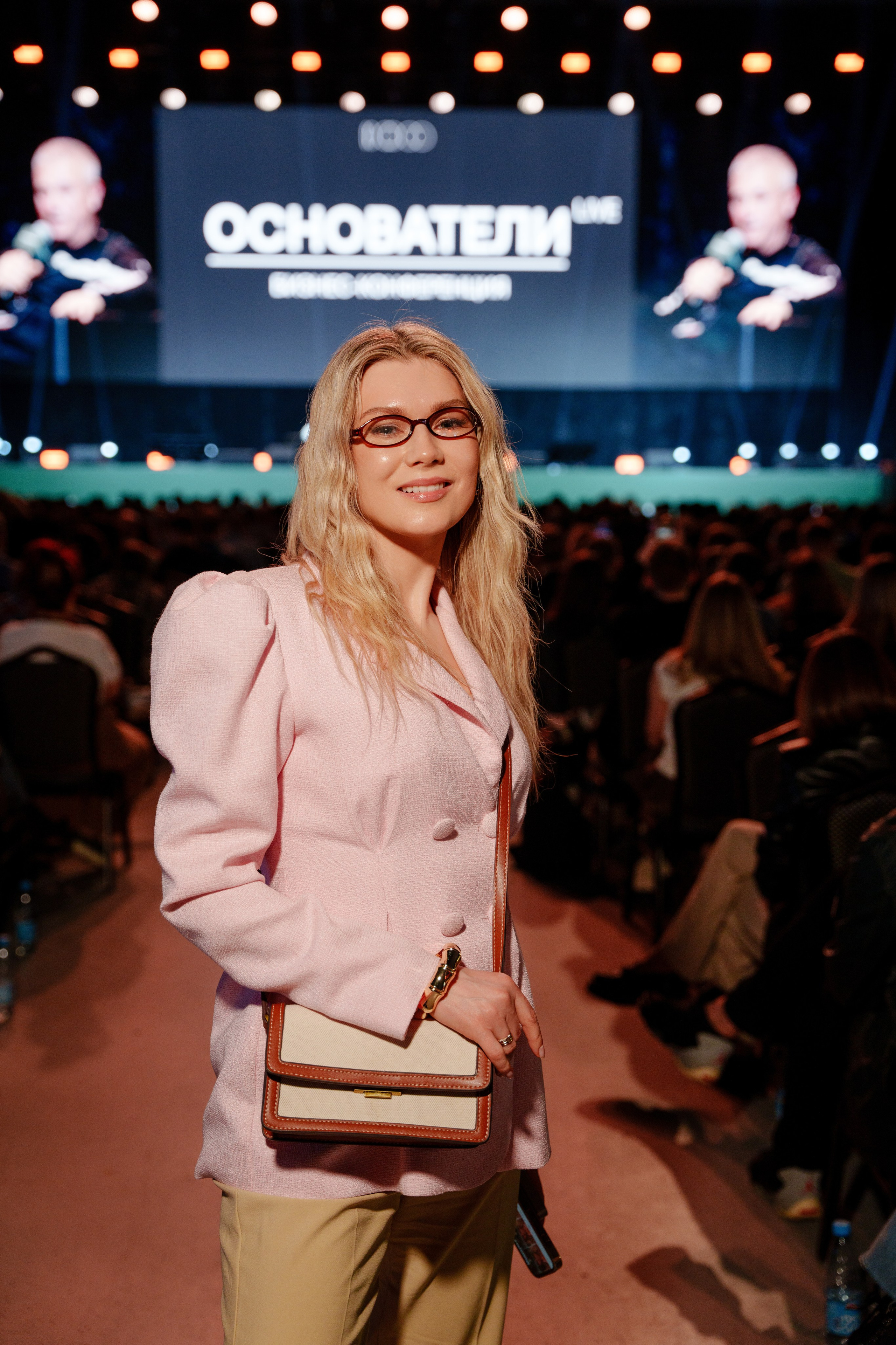 Фотограф на самую большую бизнес конференцию в России. Репортажный фотограф Москва Сергей Дружинин