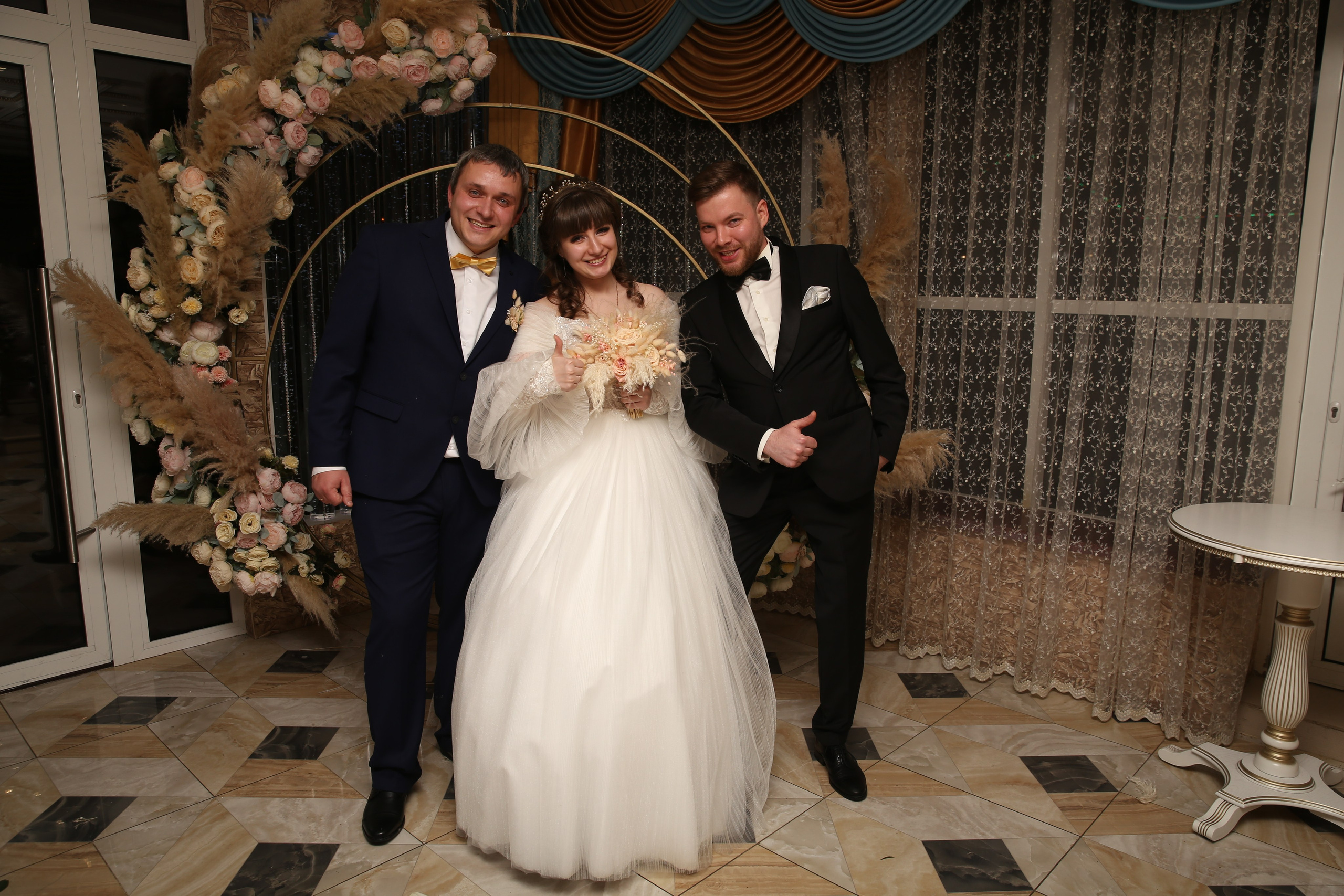 ВЕДУЩИЙ ПАВЕЛ ПАВЛОВ