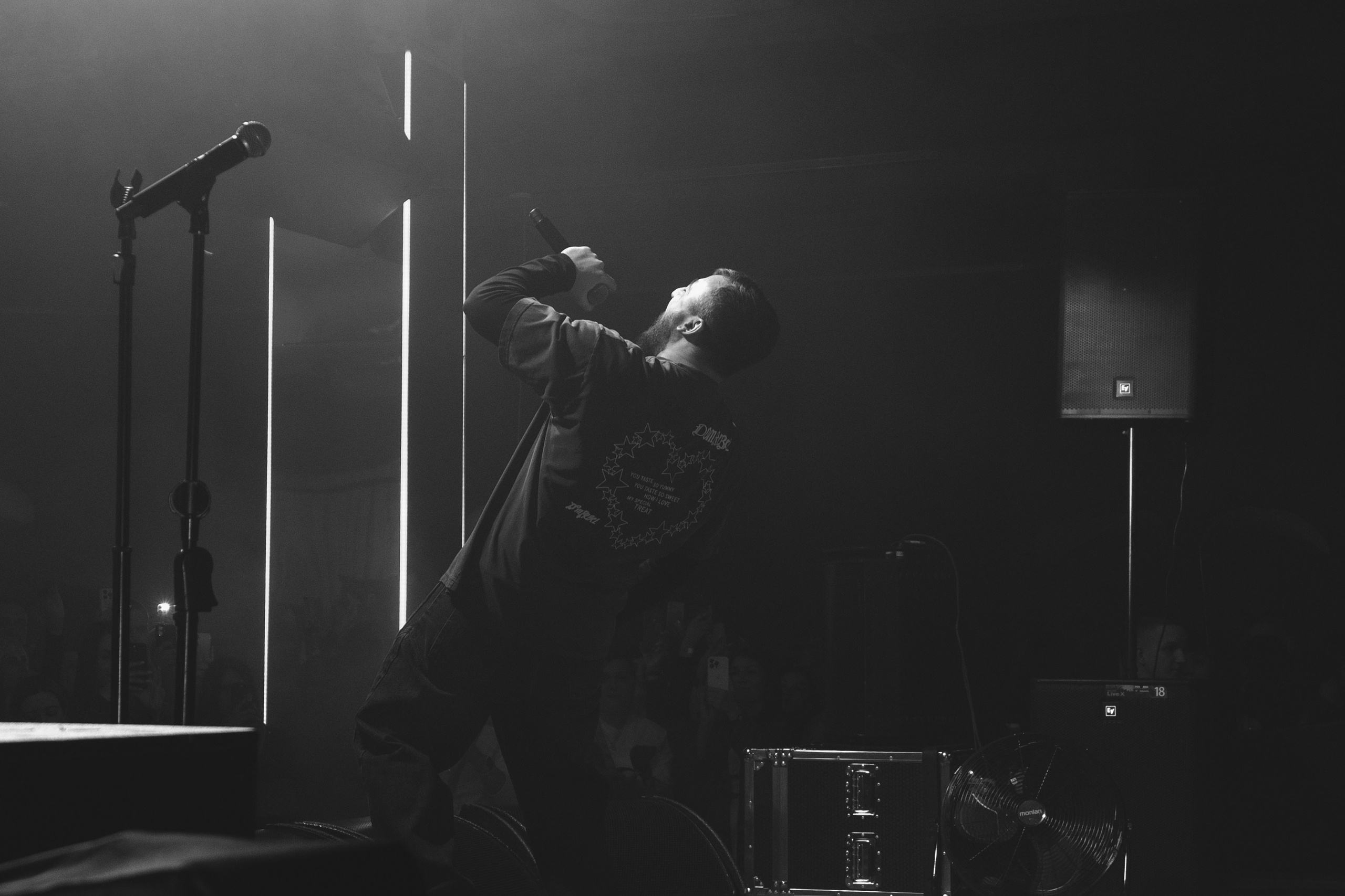 Султан Лагучев КРАСНОЯРСК. Фотограф Красноярск съемки лавстори, фотосессия в студии, портретная съемка, творческие фотосессии