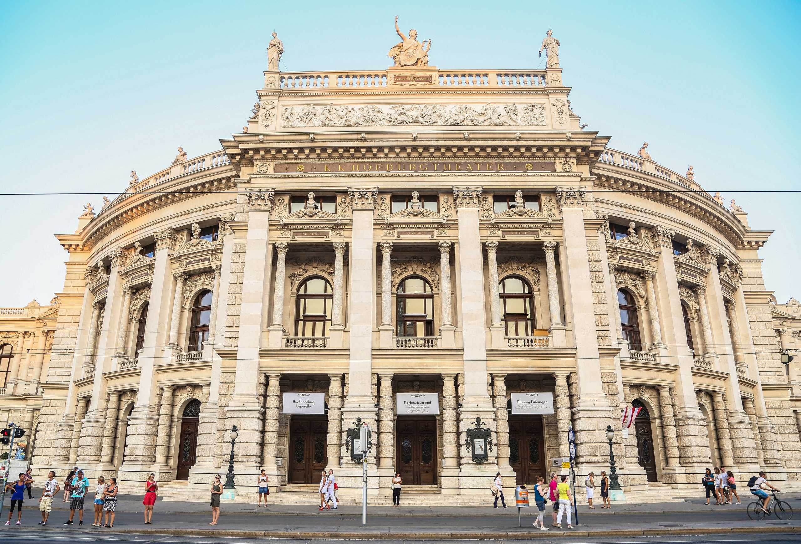 Австрия: венская архитектура и городская скульптура. Дарья Письменюк / Darya Leitstern — фотограф, музыкант, журналист, путешественник