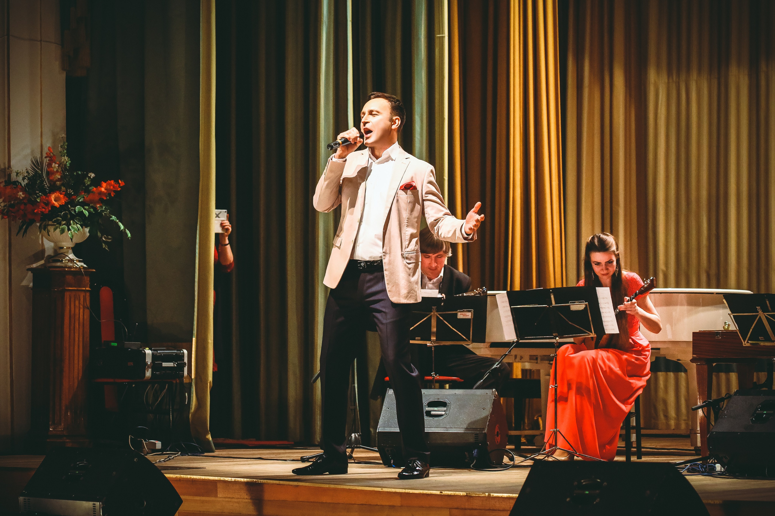 Концерт в ЦДУ 31.10.2019. Дарья Письменюк / Darya Leitstern — фотограф, музыкант, журналист, путешественник