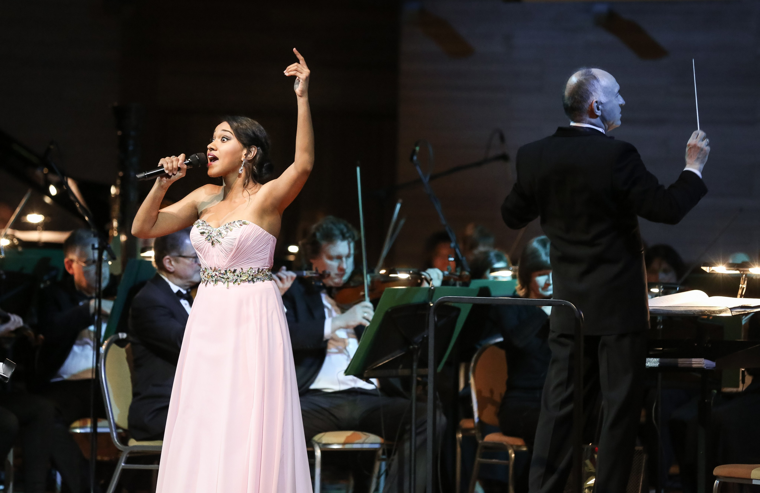 Концерт с Мари Карне и Оркестром кинематографии. Дарья Письменюк / Darya Leitstern — фотограф, музыкант, журналист, путешественник