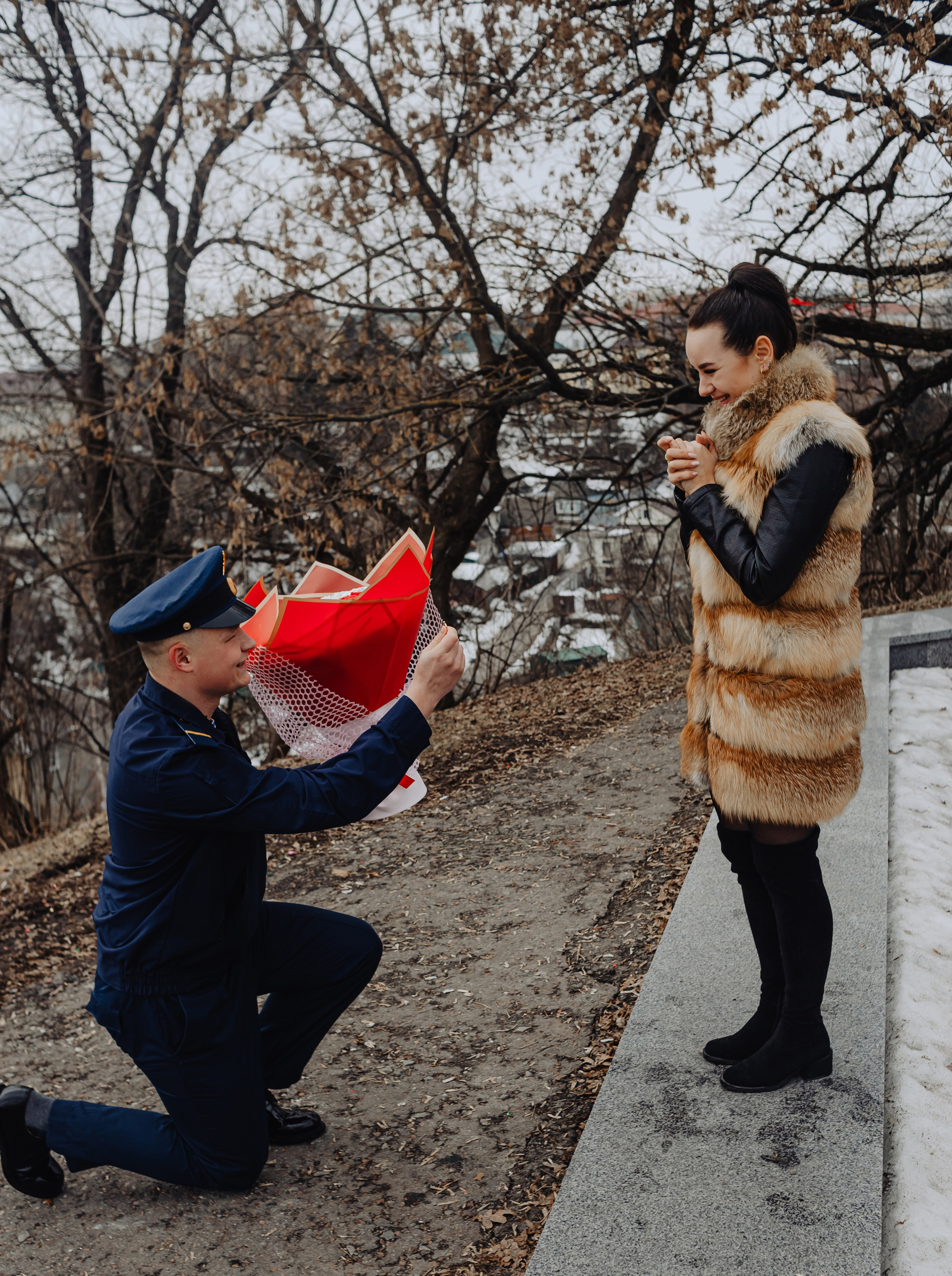 Предложение руки. Фотограф Брянск