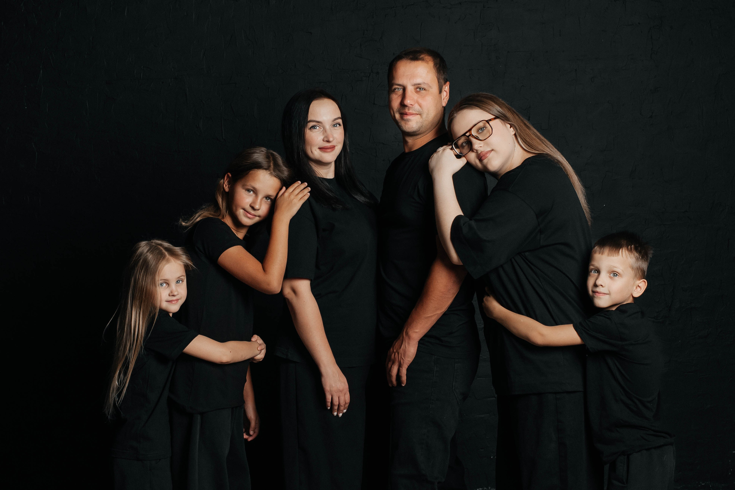 Семейная съёмка в студии. Свадебный и семейный фотограф г. Ярославль Савинская Анастасия