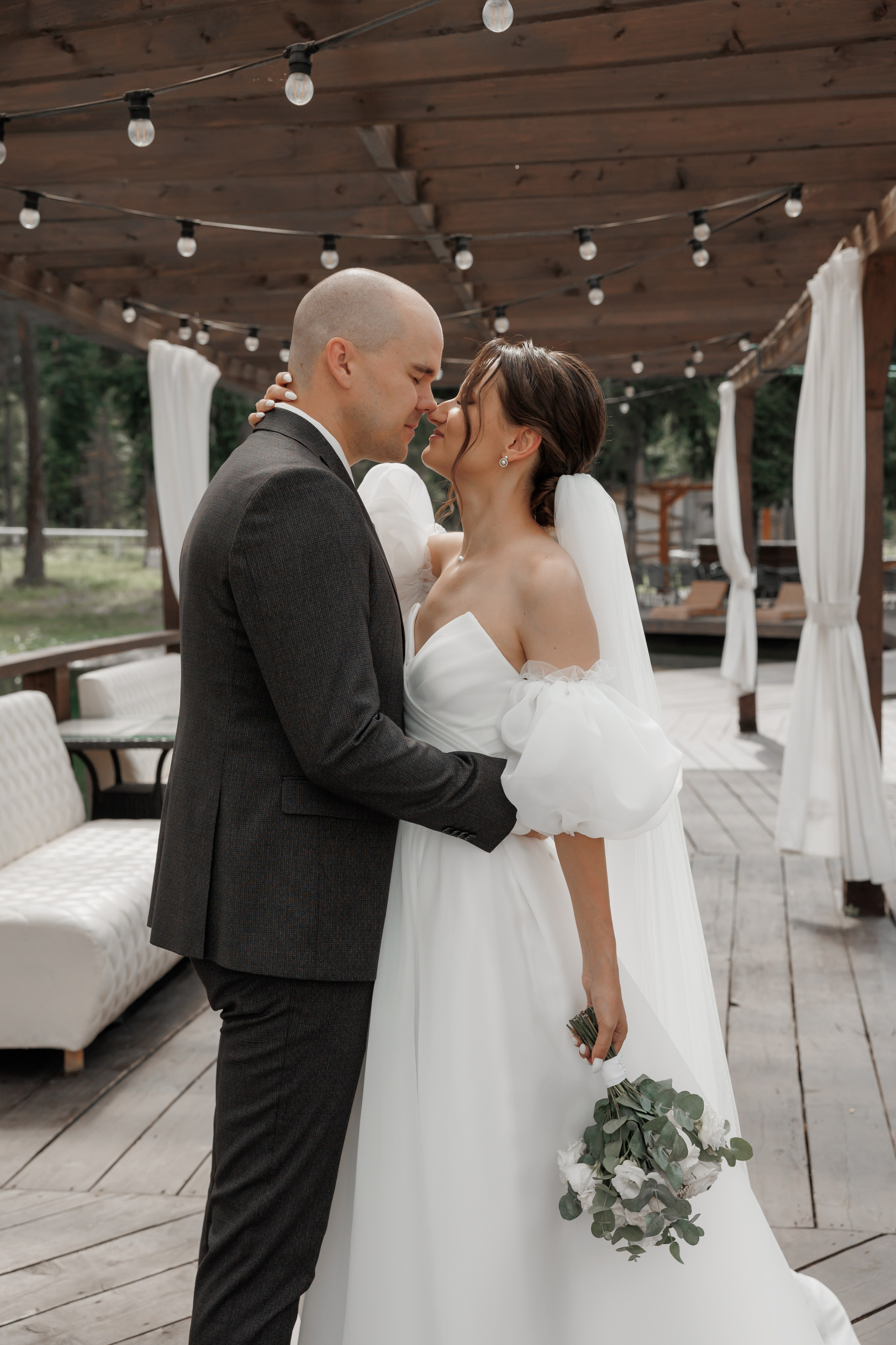 Полина и Дмитрий, загородный клуб «Барин», ЗАГС в г. Пушкино. Свадебный и репортажный фотограф (Москва, Королев и другие)