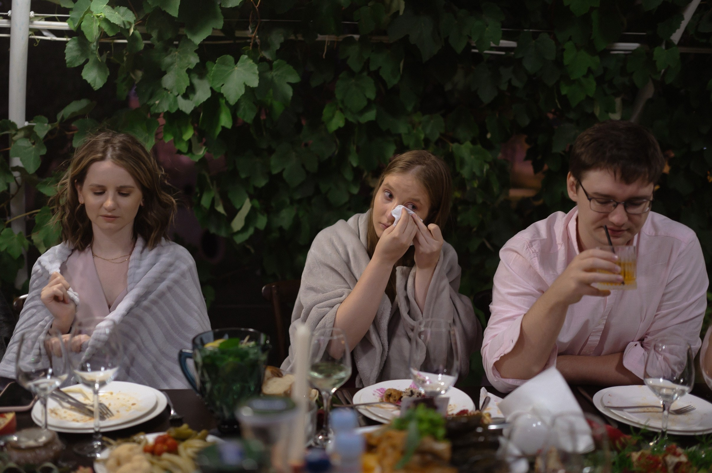 Трогательная свадебная вечеринка в горах Армении. Афина Ефимова. Свадебный фотограф Москва