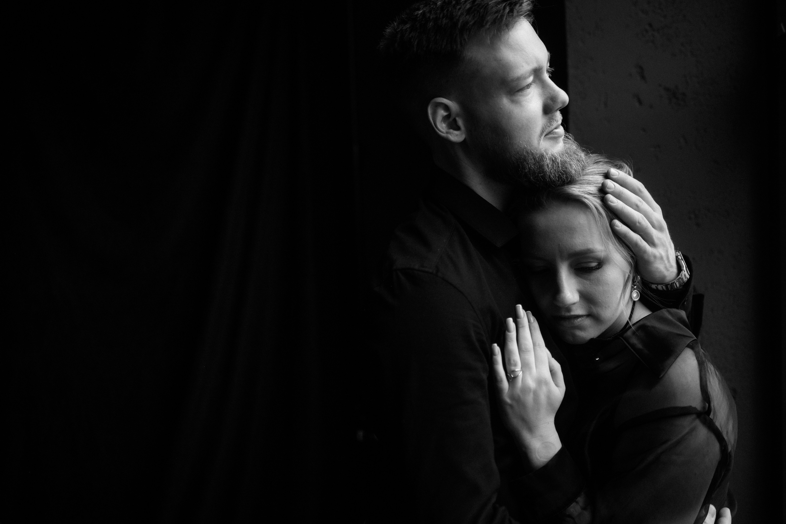 Love Story фотосессия в студии. Свадебный и семейный фотограф и видеограф, Крым, Москва, Санкт -Петербург