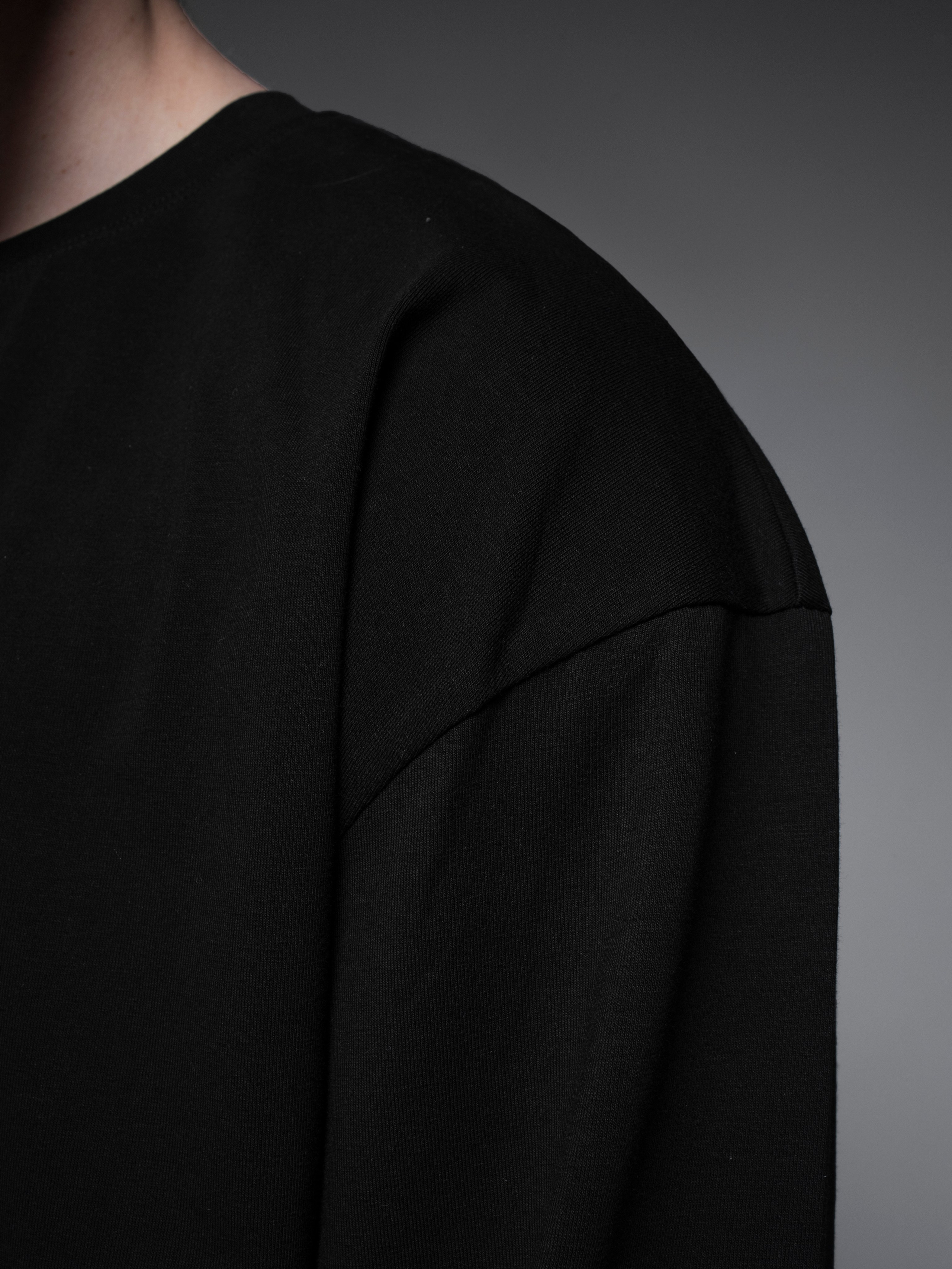 КАТАЛОГ | серый фон. RUNA production — стильные съемки для брендов