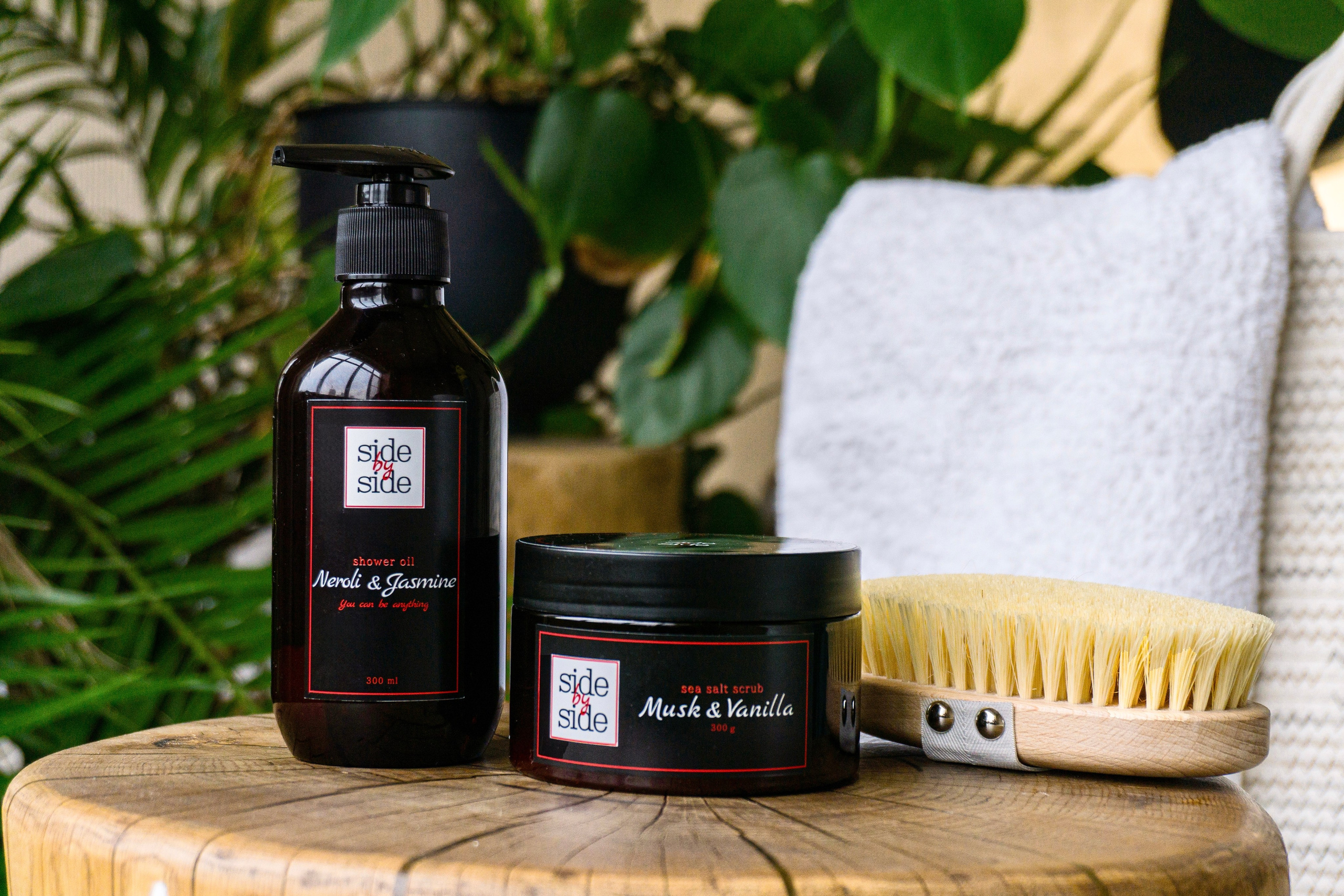 Side by side. Фотограф