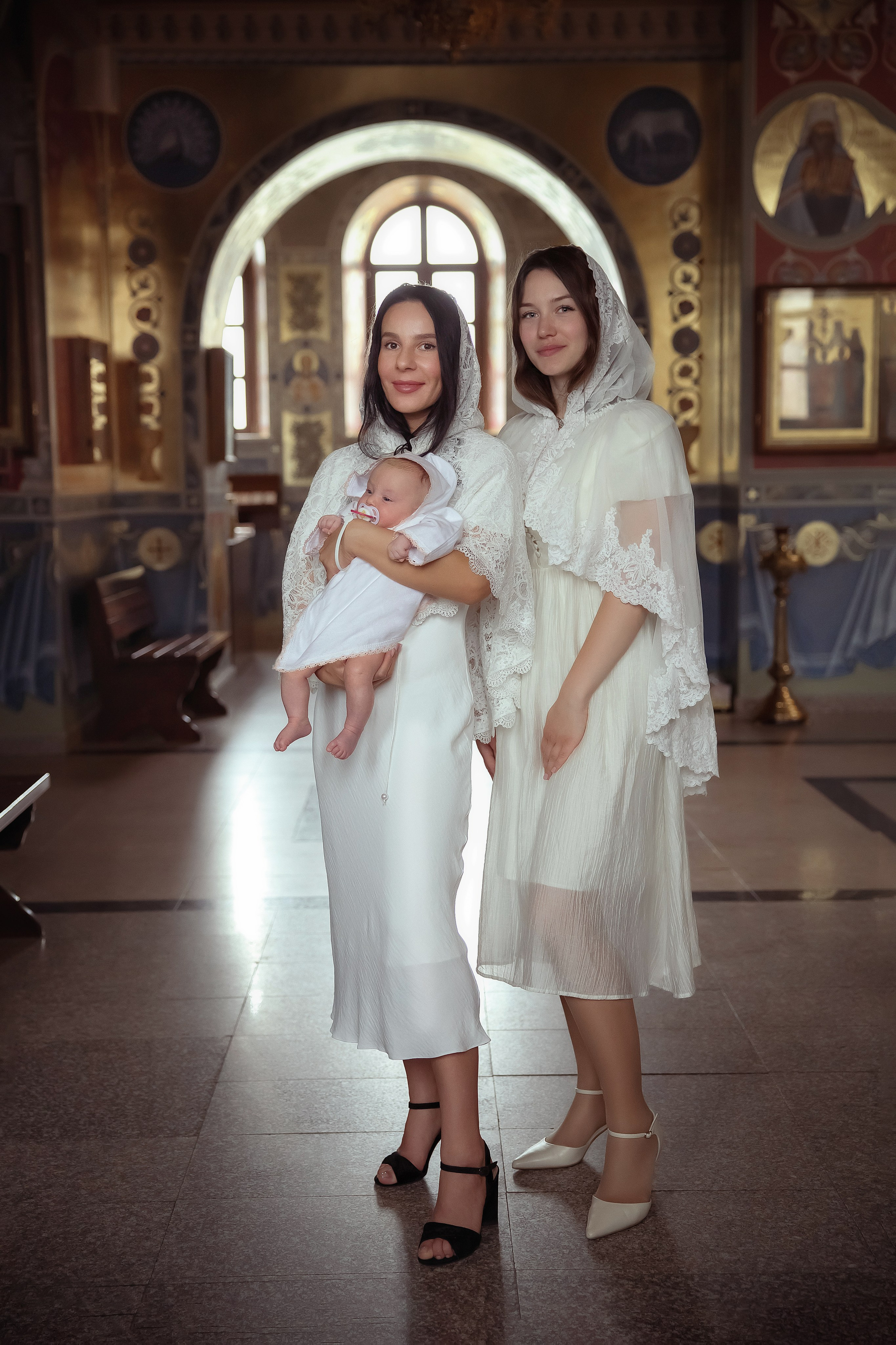 Крещение Софии и Мии. Фотограф на крещение и венчание