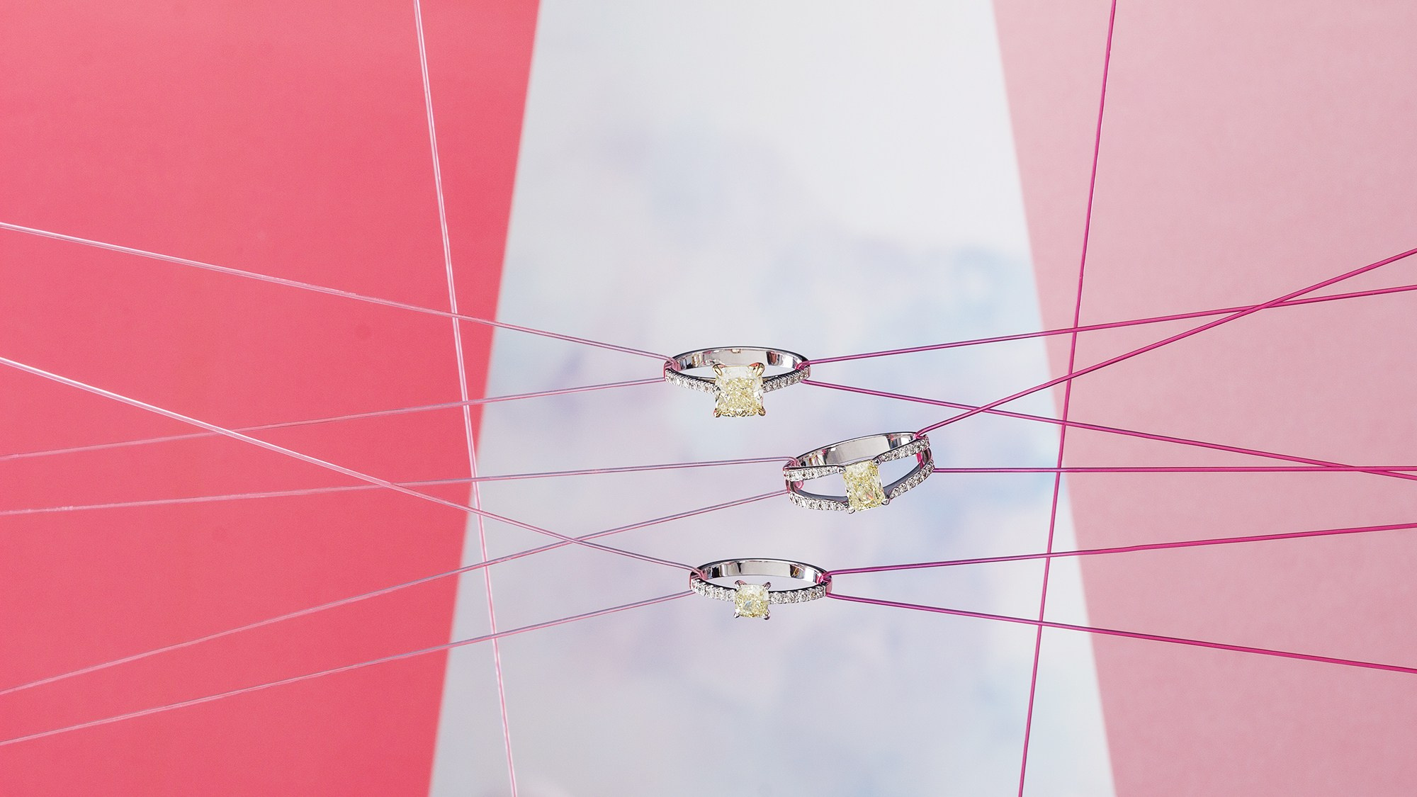 Рекламная фотосъёмка ювелирных украшений и драгоценных камней. Предметная фотосъемка ювелирных украшений. Профессиональный фотограф в Санкт-Петербурге для ювелиров. Студийная фотография. Ювелирный фотограф Сергей Пушкин. Фото для рекламы.  Product photographer in Saint-Petersburg, Russia. Gems photo. 