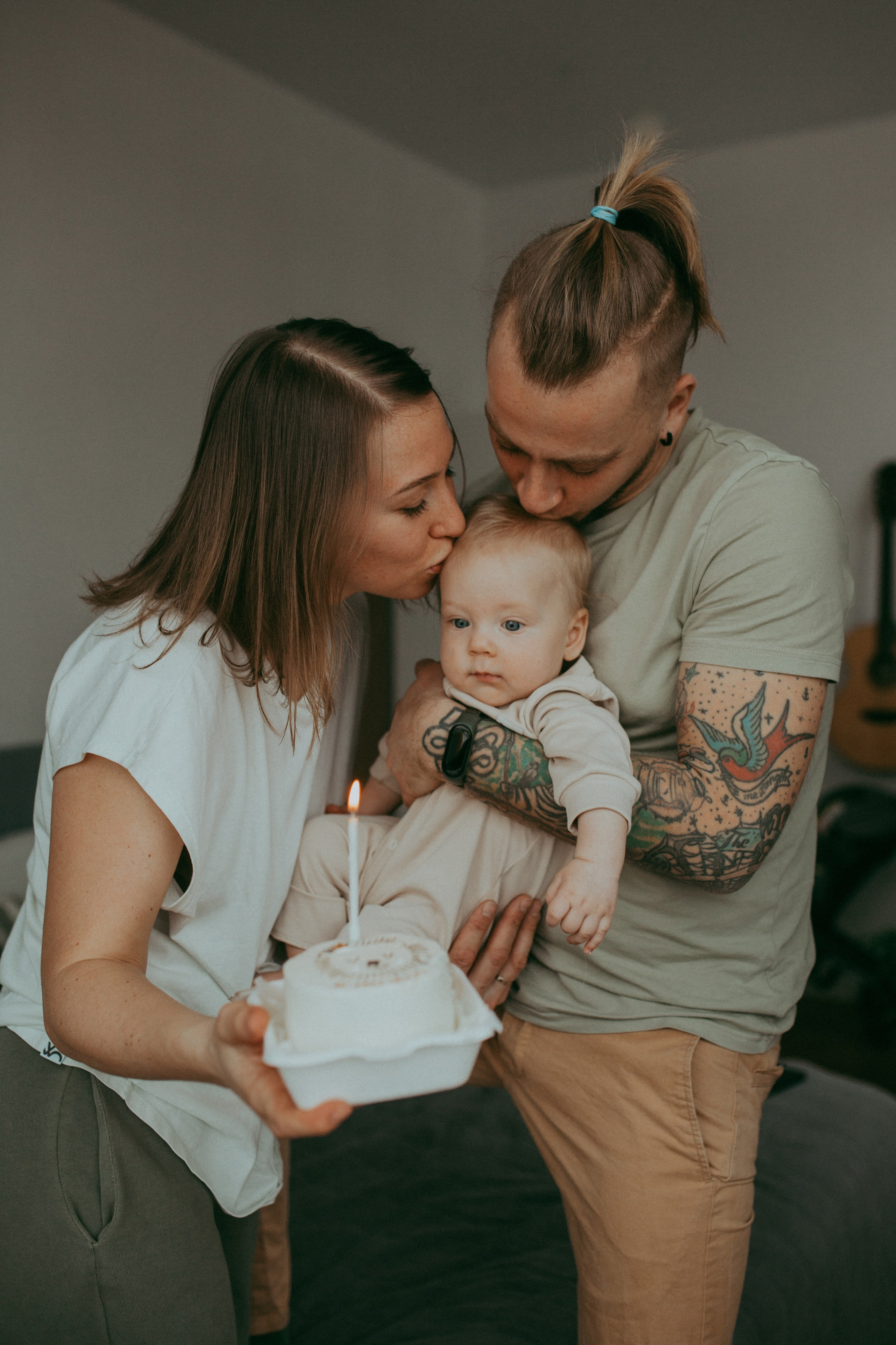 Феде 6 мес. или операция по захвату торта. Семейный фотограф Санкт-Петербург Елена Корытцева