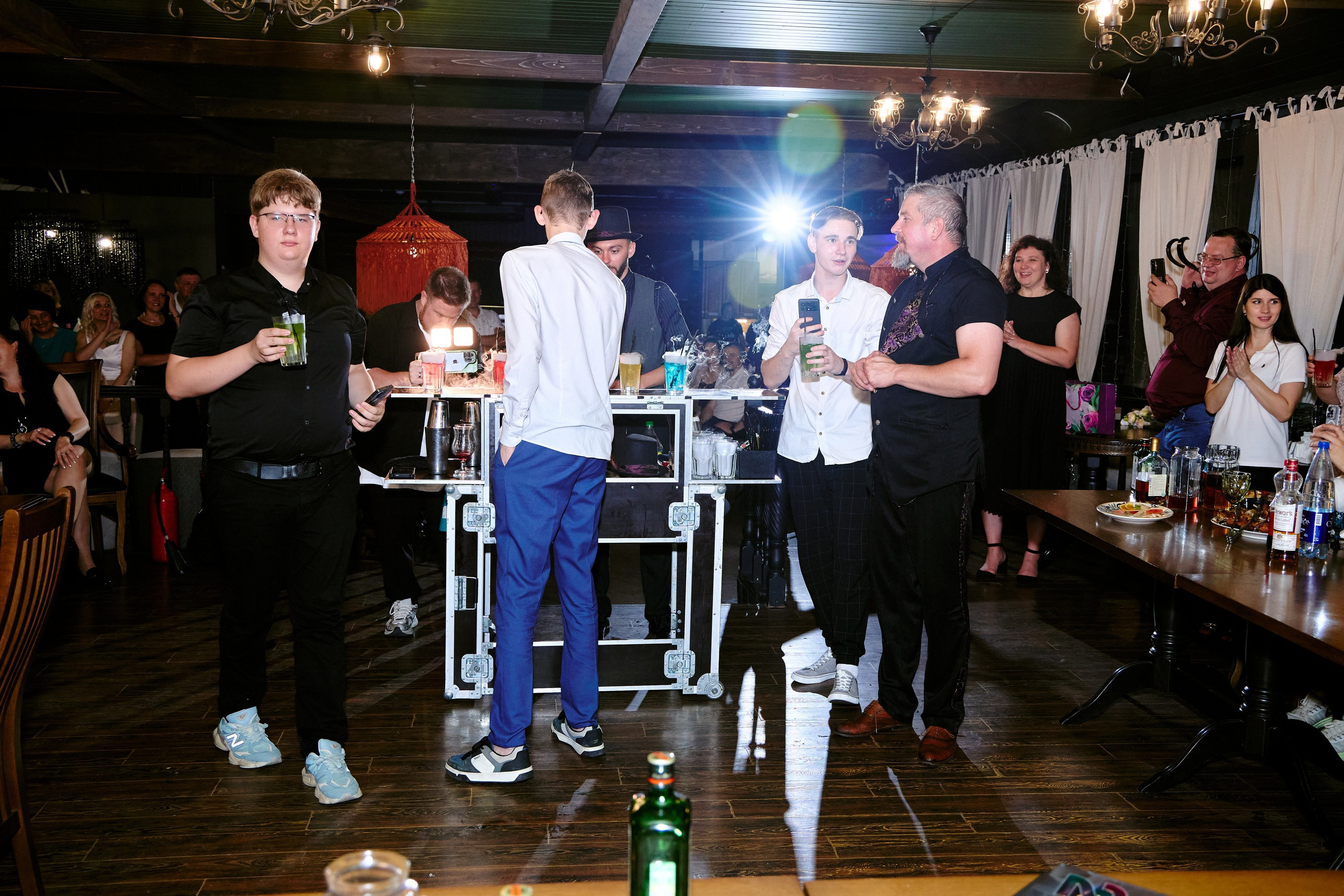 Выпускной 35 Сош. Фотограф Выпускные альбомы Таганрог Сергей Коробченко