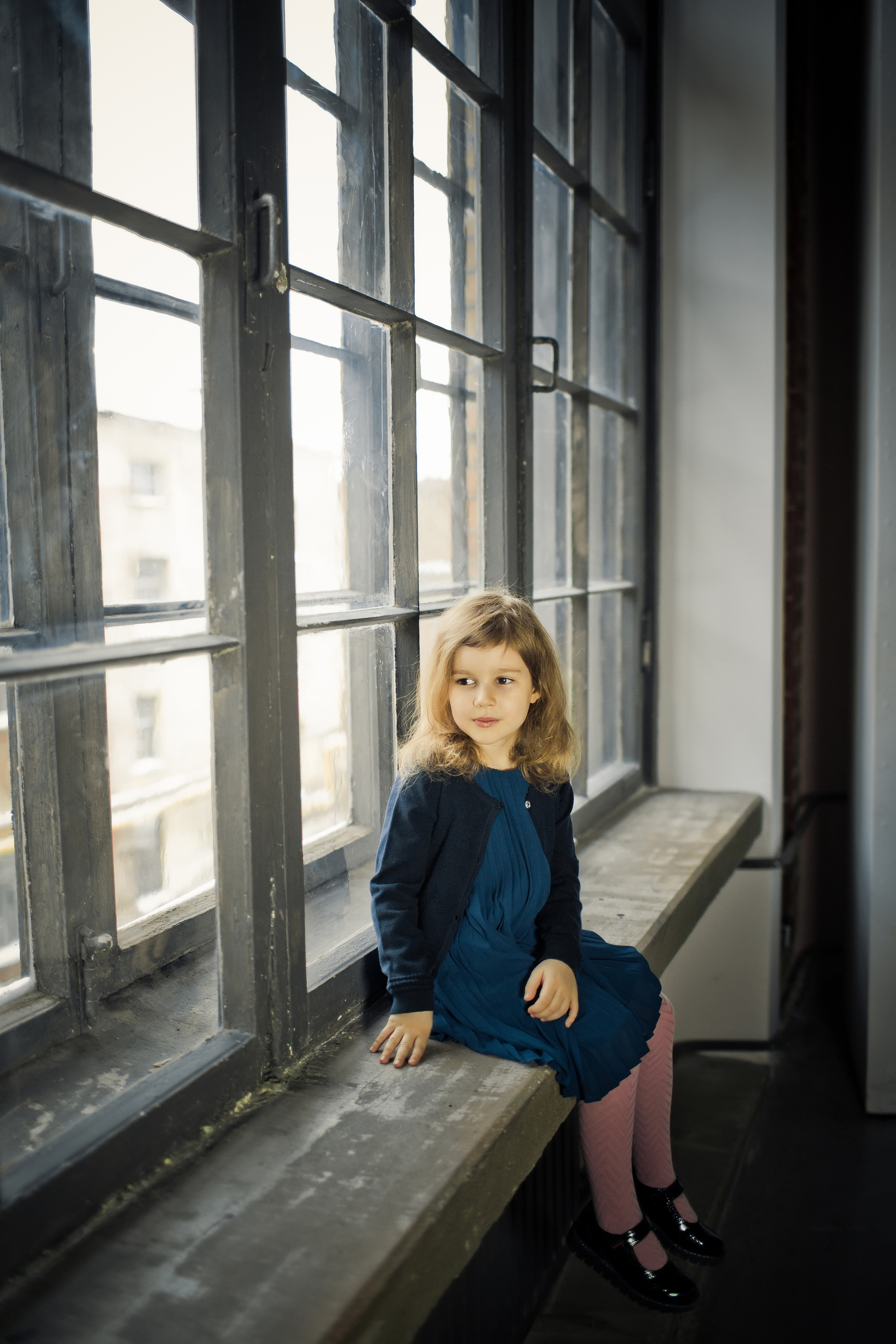 Фотосессия кудрявой девочки с родителями. Детский, свадебный и семейный фотограф Юлия Курбатова, Санкт-Петербург