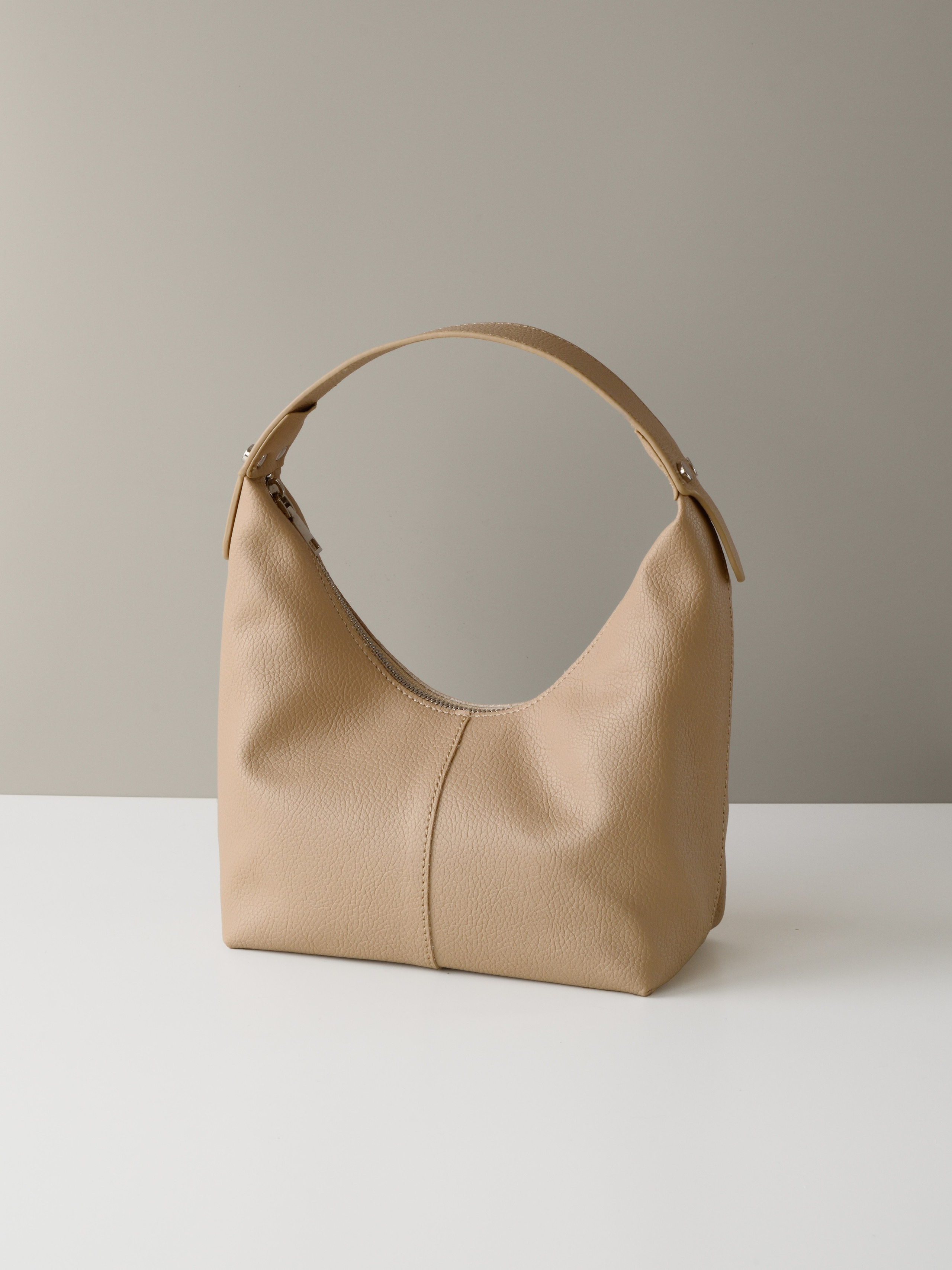 Сумки. Предметный фотограф, инфографика и видео в Санкт-Петербурге