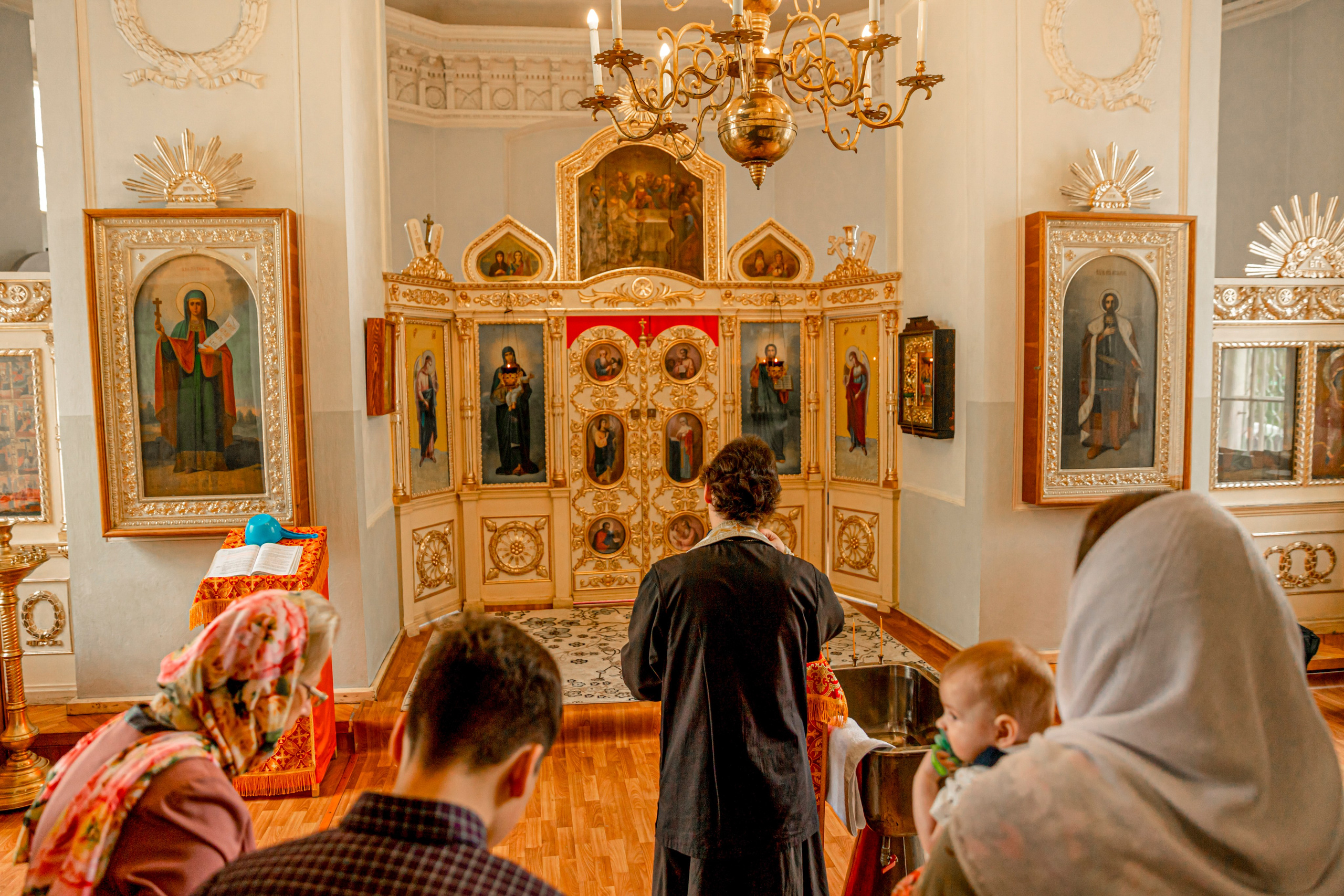 Фотосъёмка в храме СПб. Фотограф на праздник, корпоратив, День Рождения и Юбилей в г. Санкт-Петербурге Алексей Анкушев