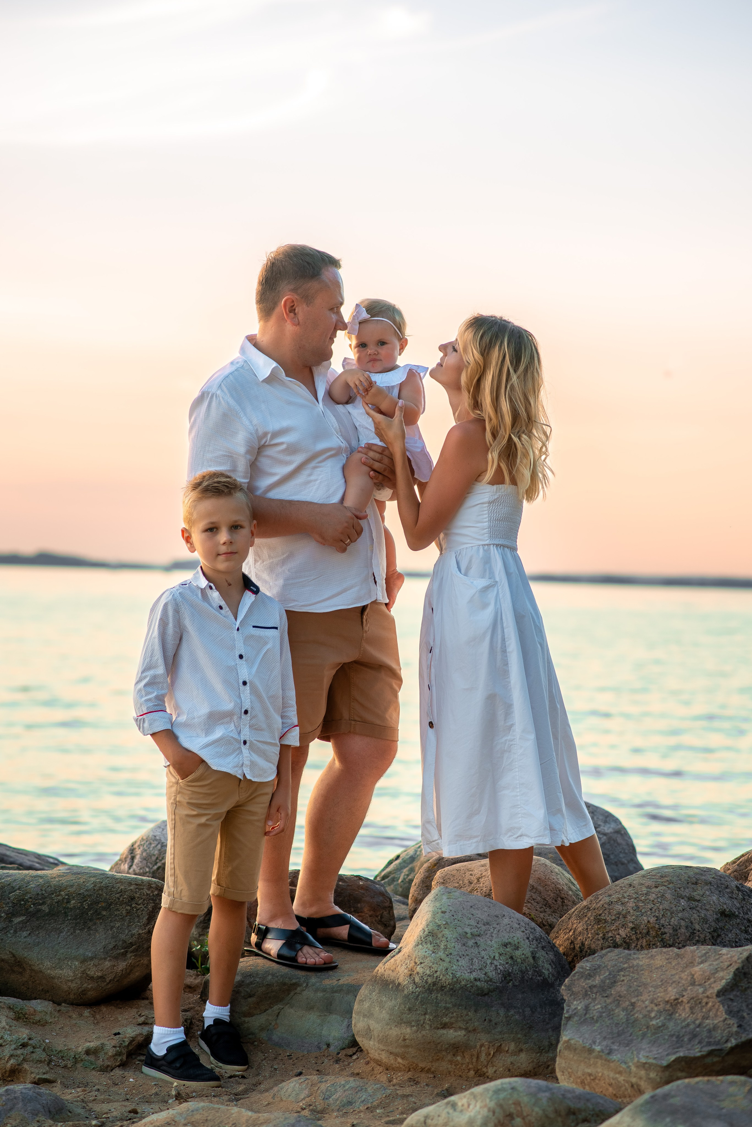 Татьяна на Минском море. Семейный фотограф на выписку из роддома и крещение Минск Настя Гришук