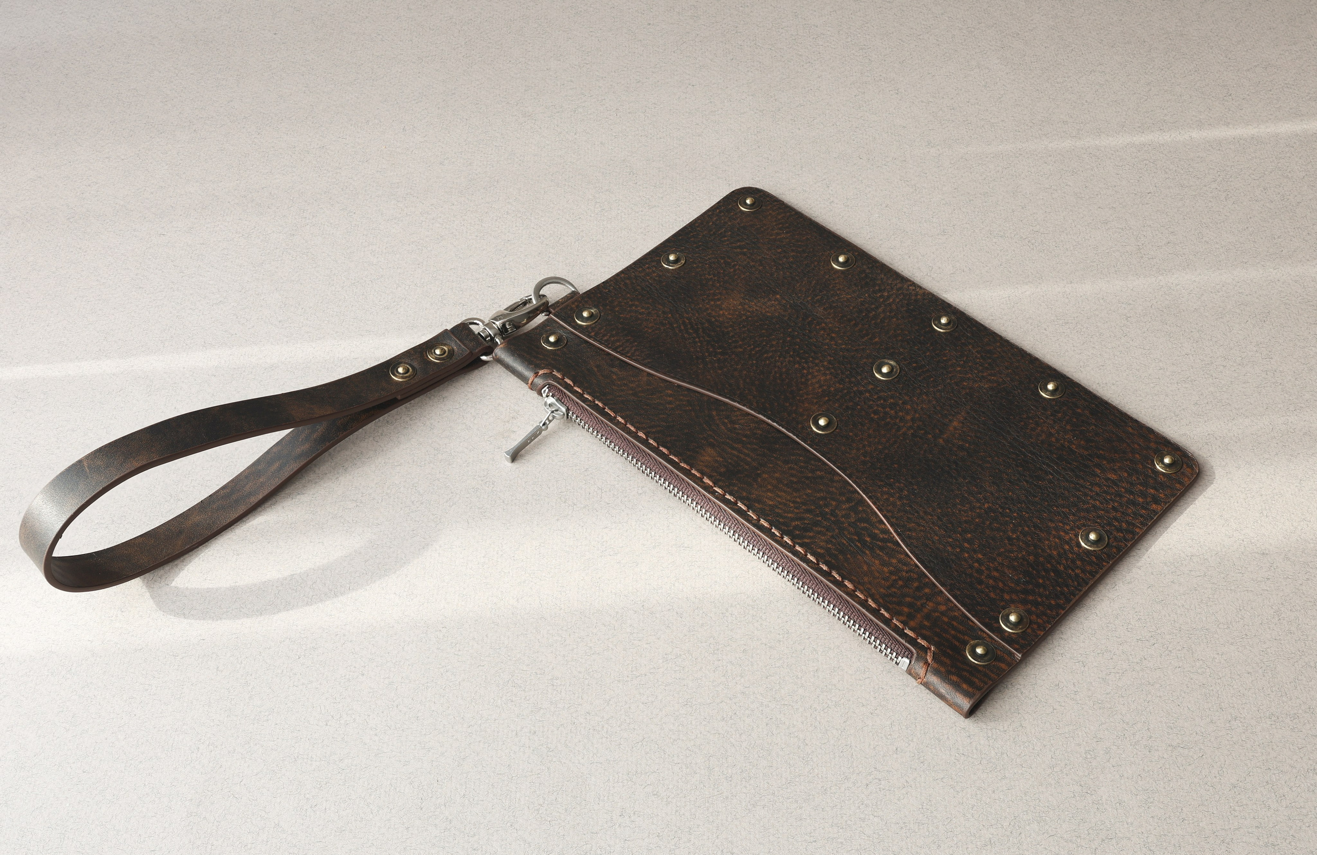 Клатч Grunch. Мастерская авторских аксессуаров из кожи в Уфе Hecho a mano