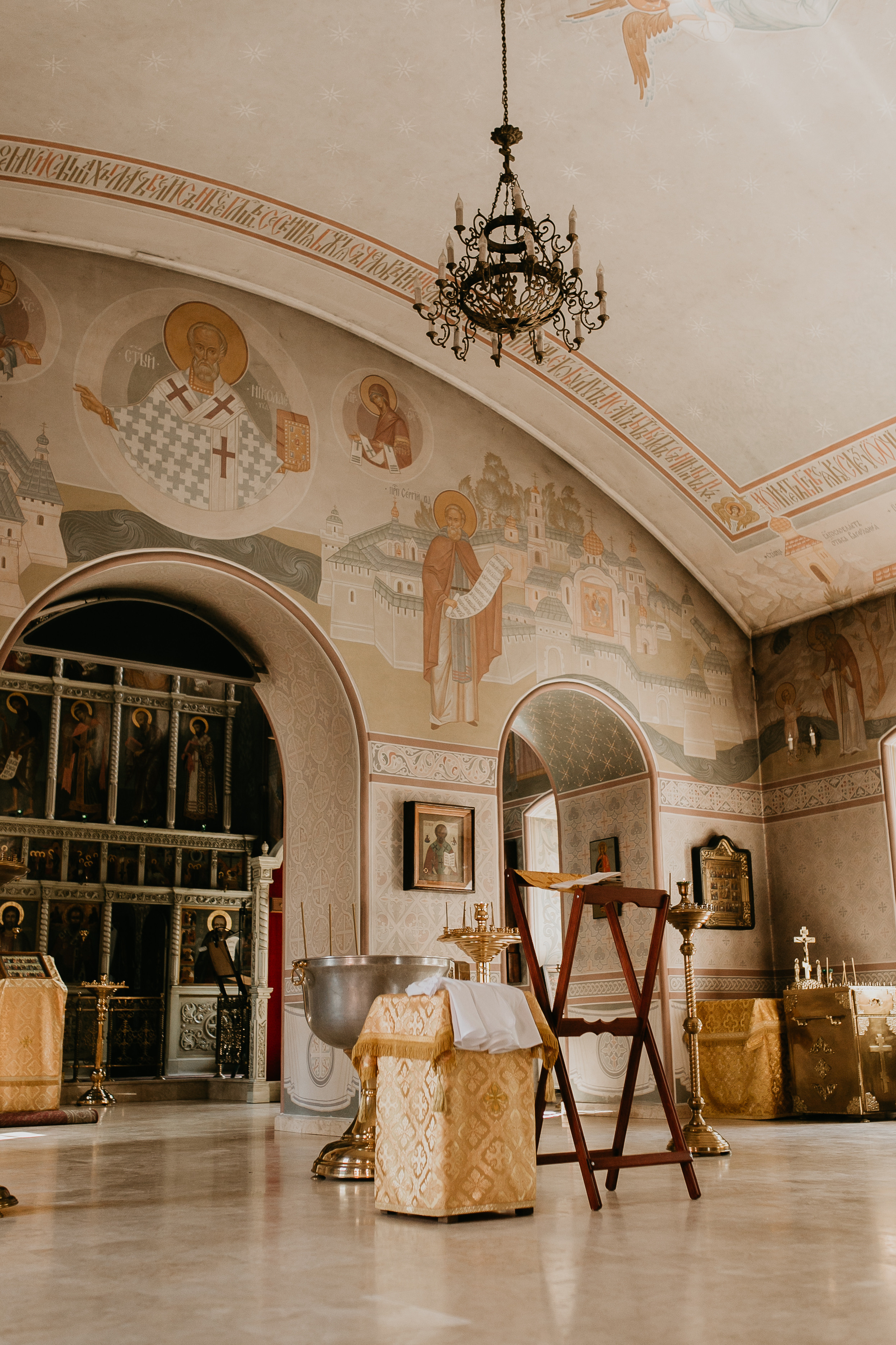 Крещение в храме с. Луцино. Фотограф Олеся Бакалина