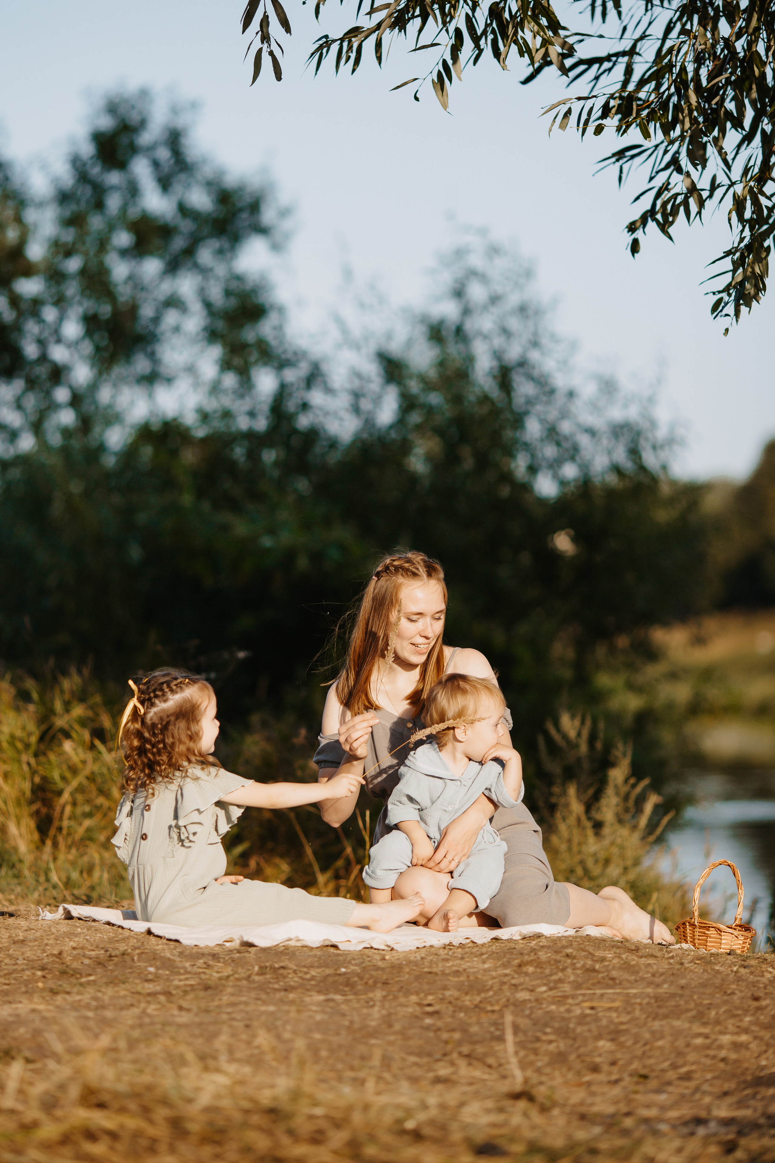 «Стандарт» Алеся, Полина, Дёма. Фотограф Олеся Бакалина